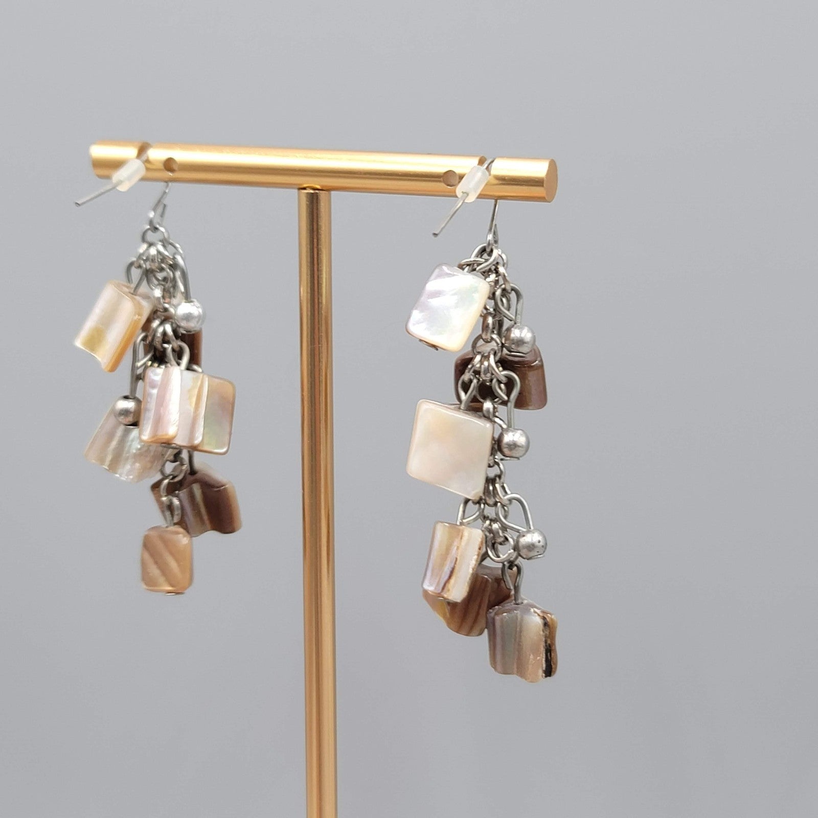 Beige Shell Cluster Pierced Earrings Silver tone Dangle 2 in