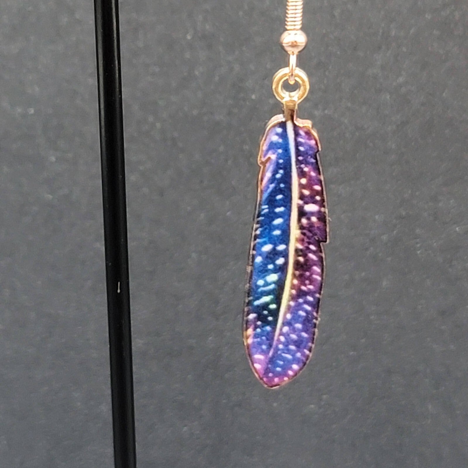 Metal Feather Pierced Earrings Blue Purple White Specks Gold tone Dangle 1.5"