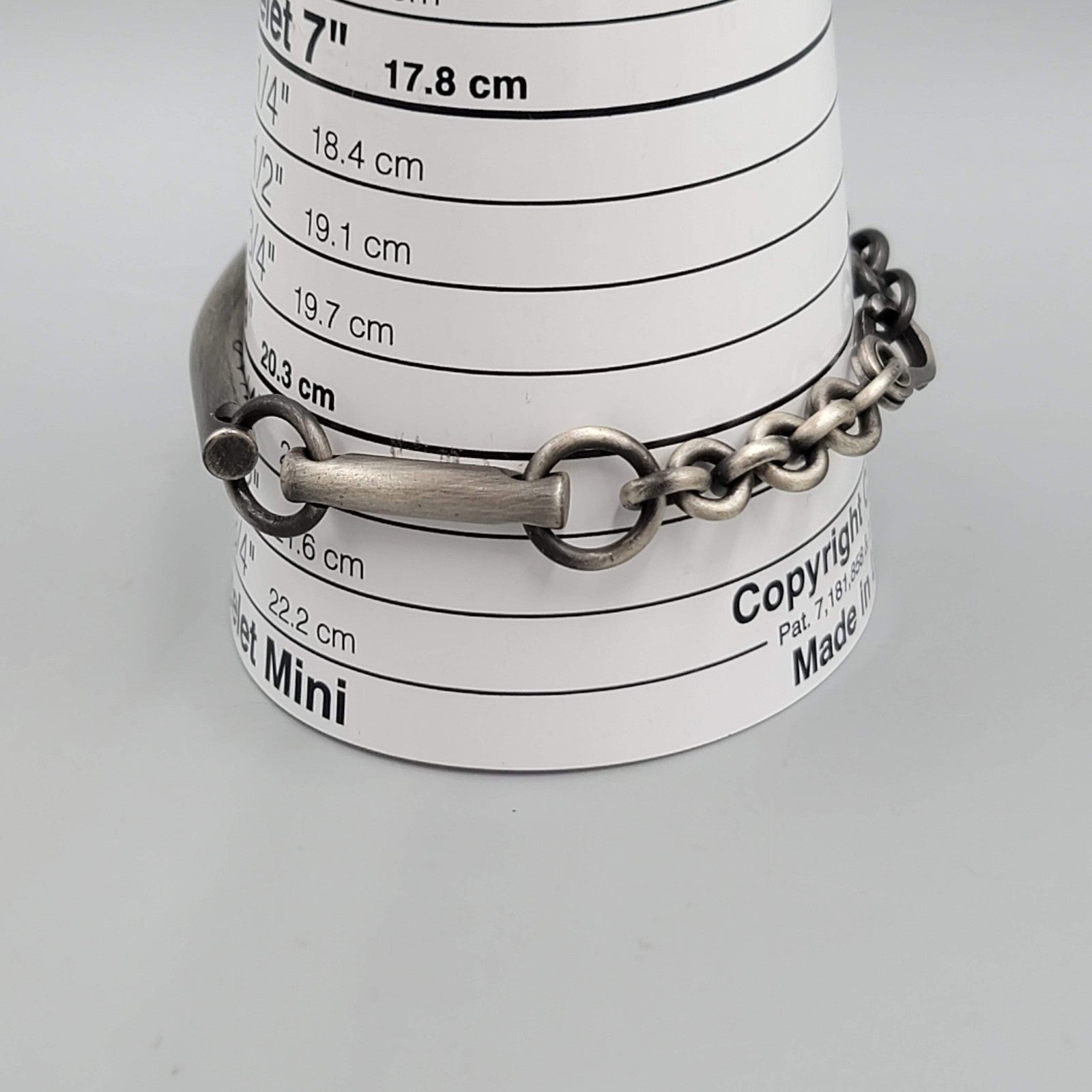 Mens Bracelet Dark Gray Silver tone Bar Link 8.25 in