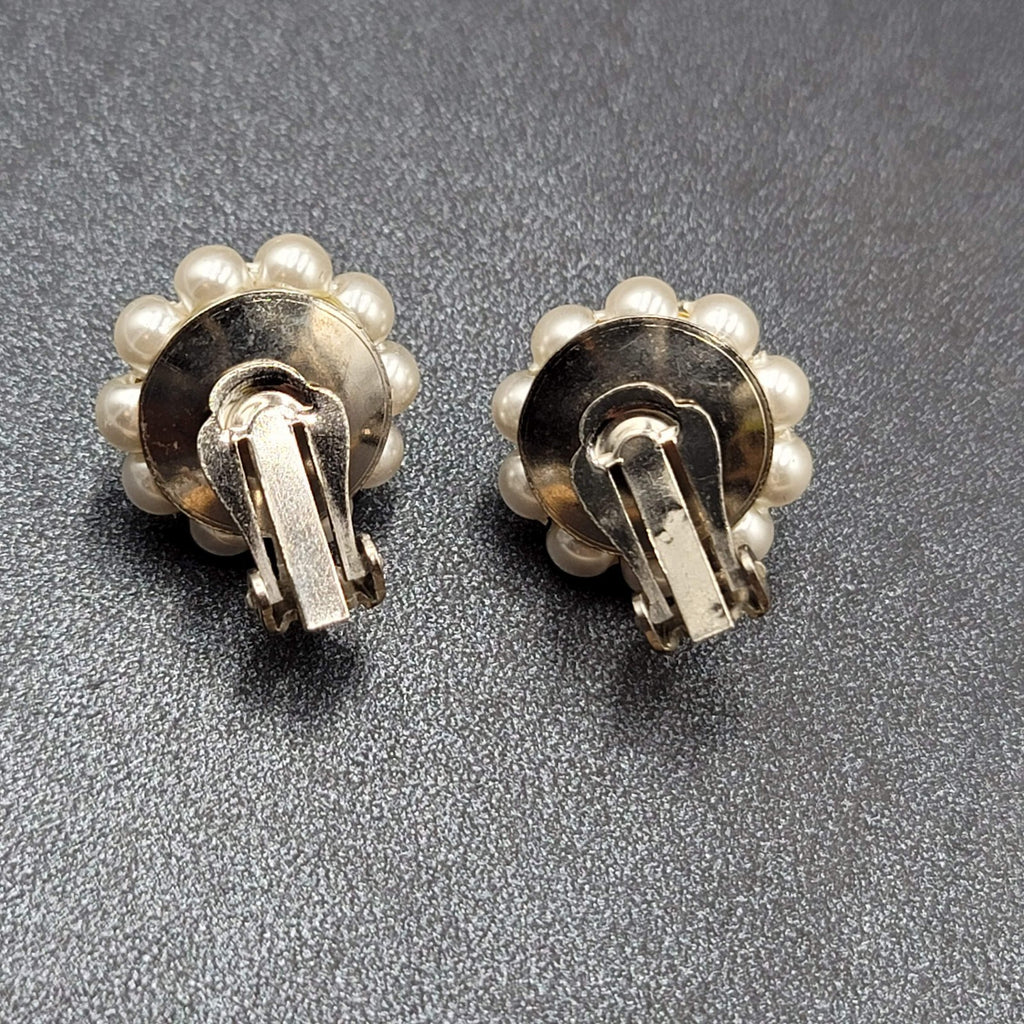 Vintage Clip on Earrings White Acrylic Cluster Bead Estate 7/8"