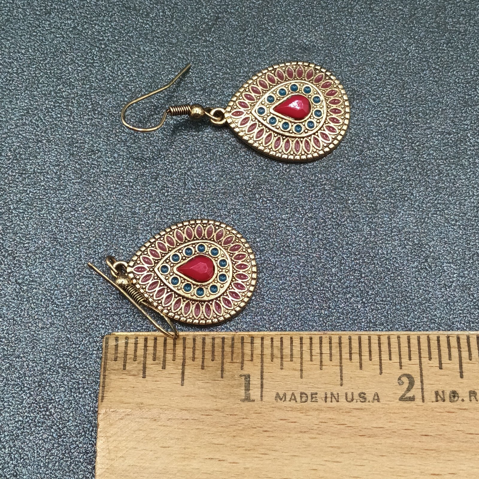 Pierced Earrings Gold tone Faceted Red Acrylic Teardrop Dangle 1"