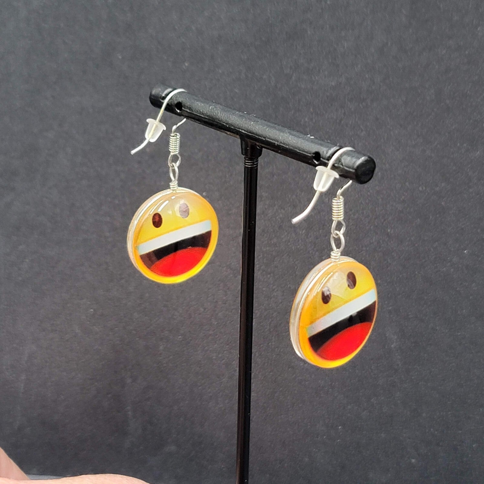Pierced Earrings Glass Happy Face Emoji Dangle 1"