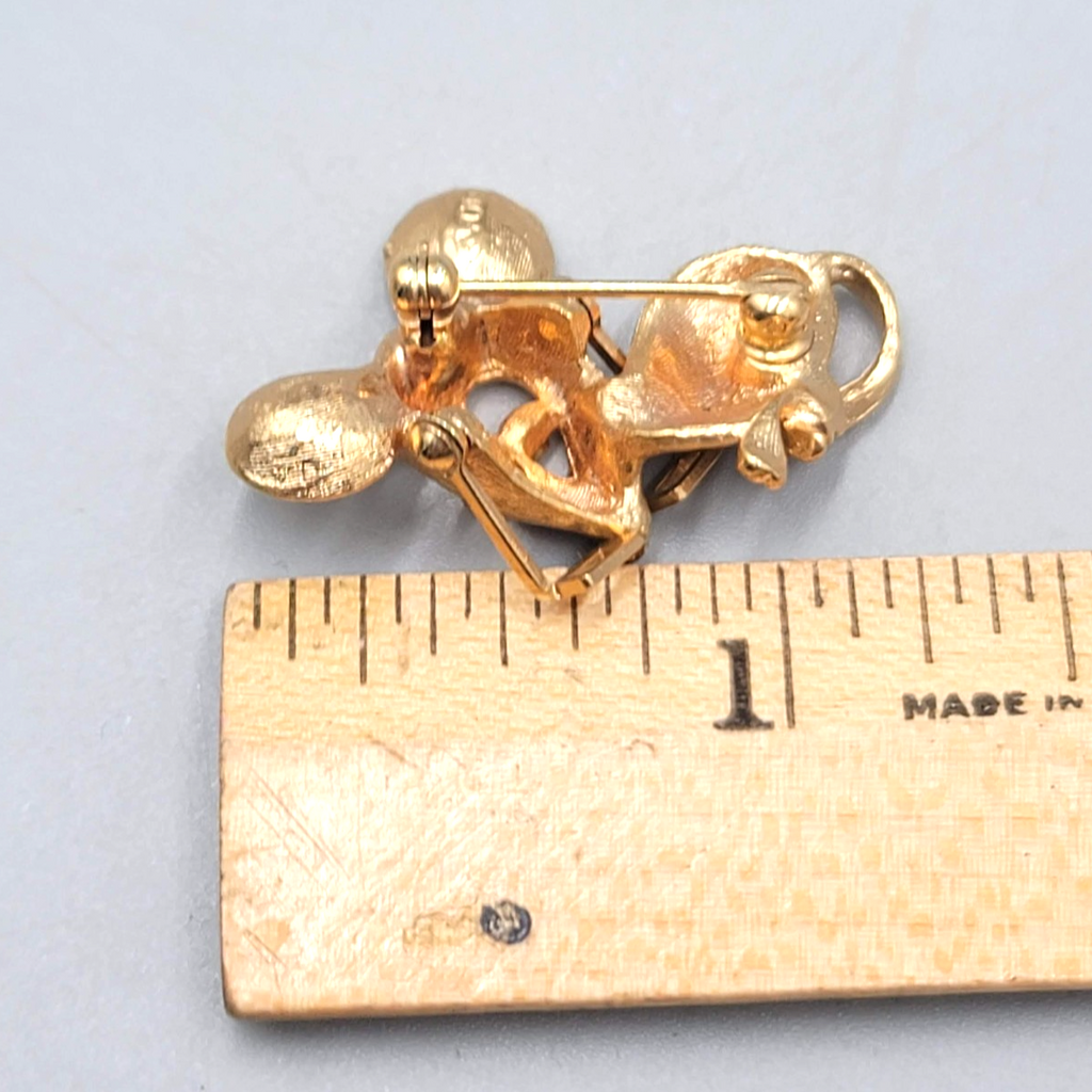 Vintage Avon Mouse with Glasses Brooch Gold tone Yellow Eyes 1.25 in