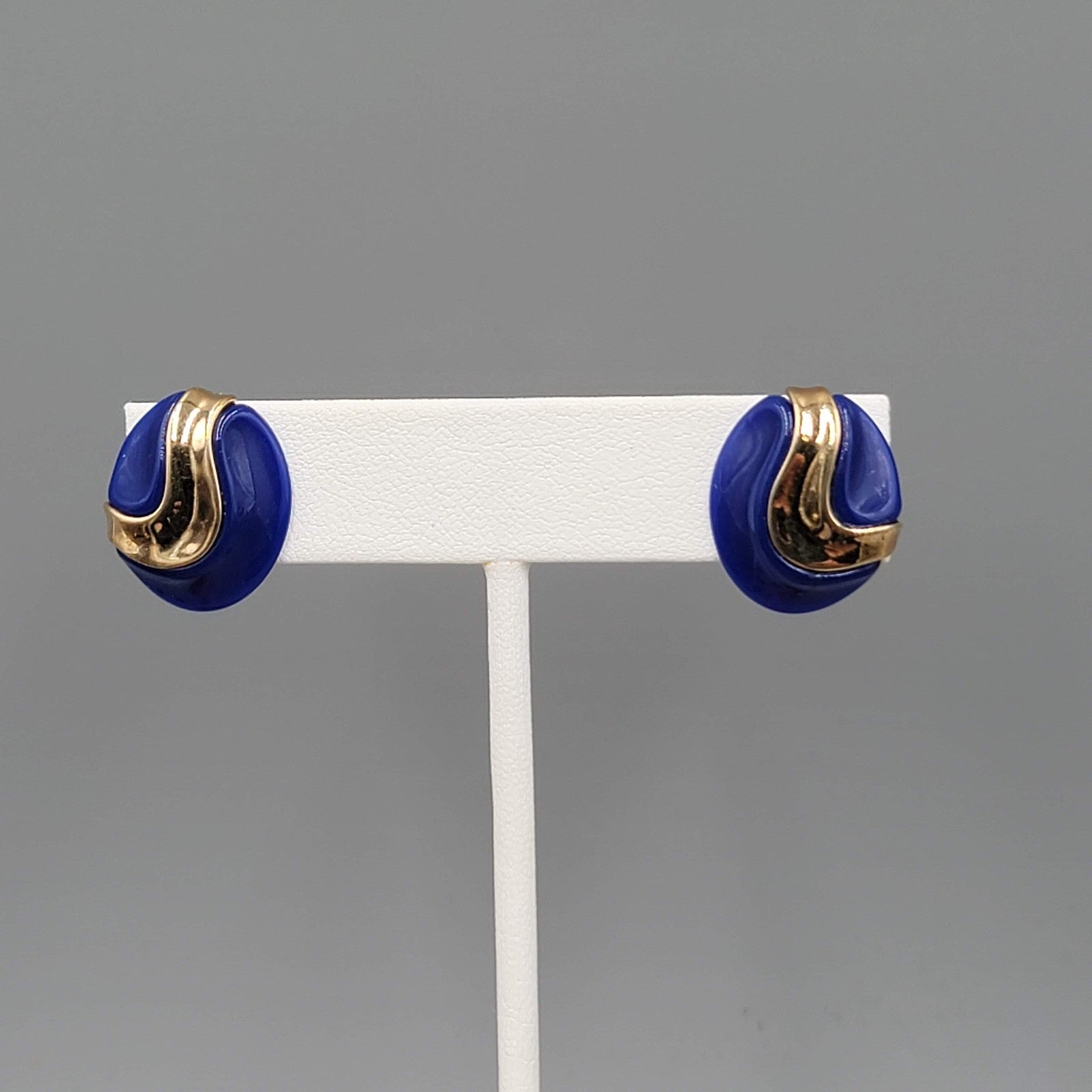 Vintage Blue Oval Pierced Earrings Gold tone Drop 3/4"