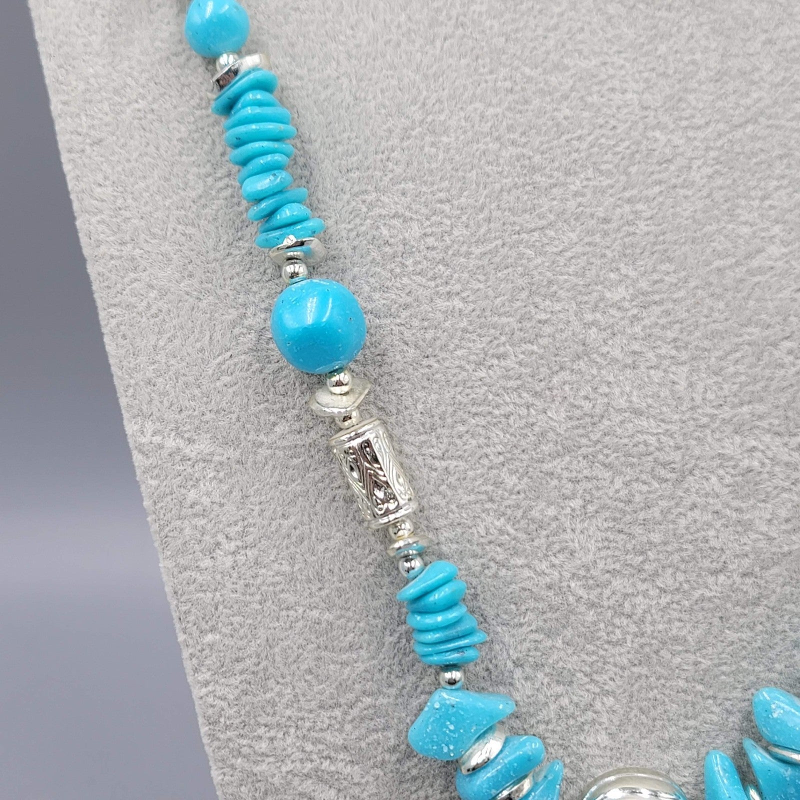 Vintage Bright Blue and Silver tone Bead Necklace 28"
