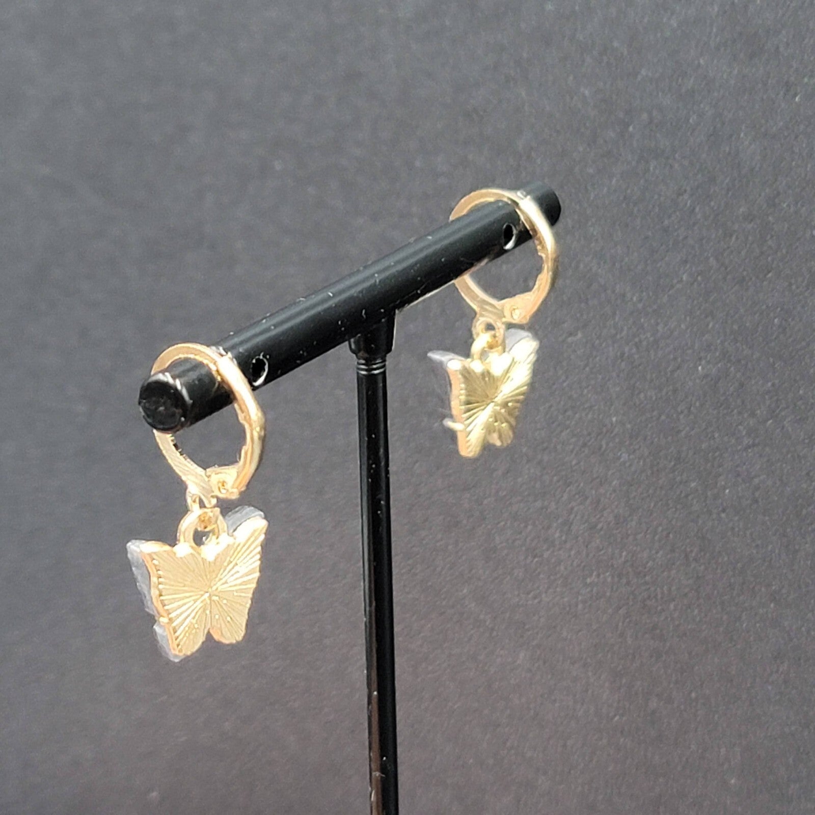 New Pierced Earrings Gold tone Gray Resin Butterfly Dangle Huggie Hoops 1/2"