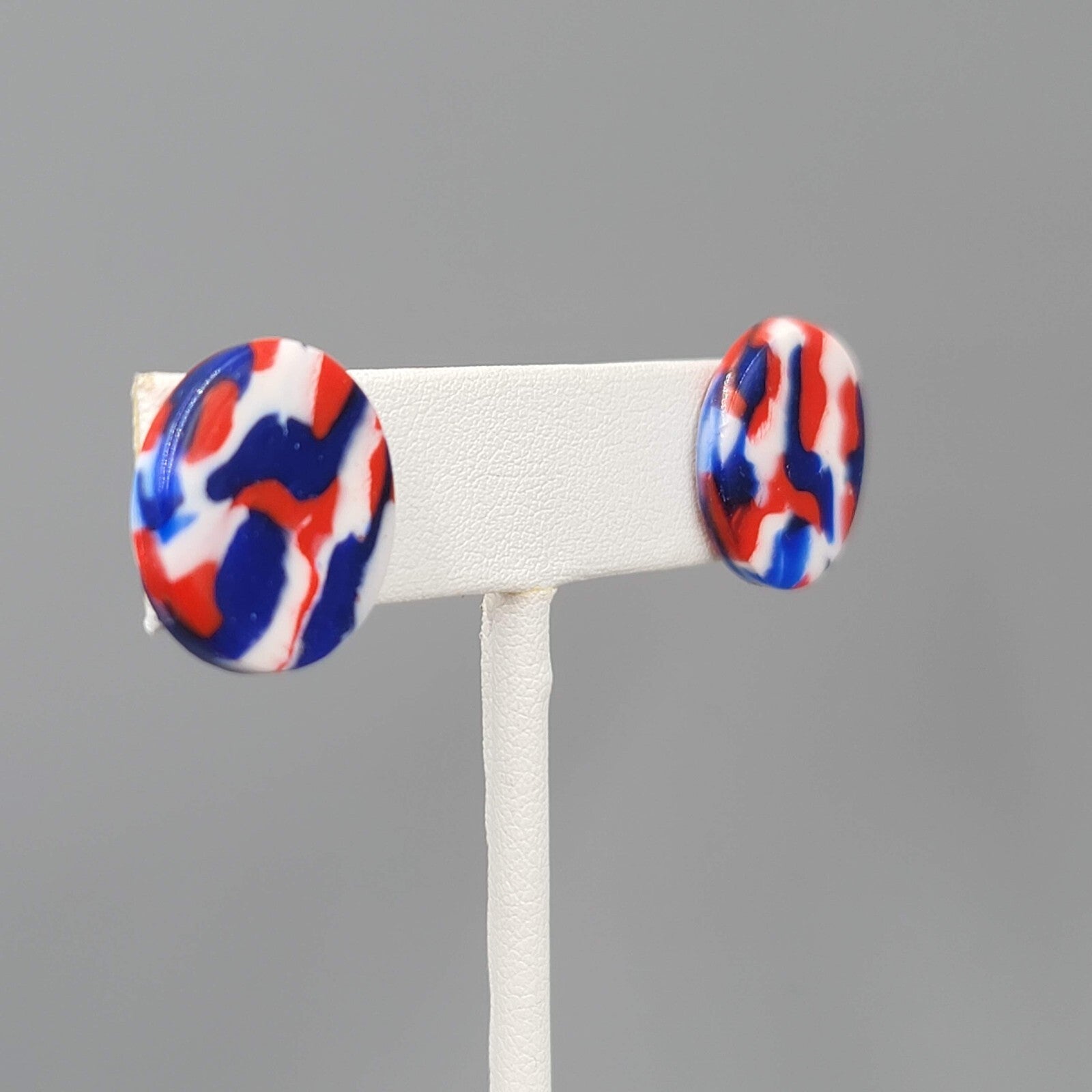 Vintage Pierced Earrings Red White Blue Confetti Round 5/8"