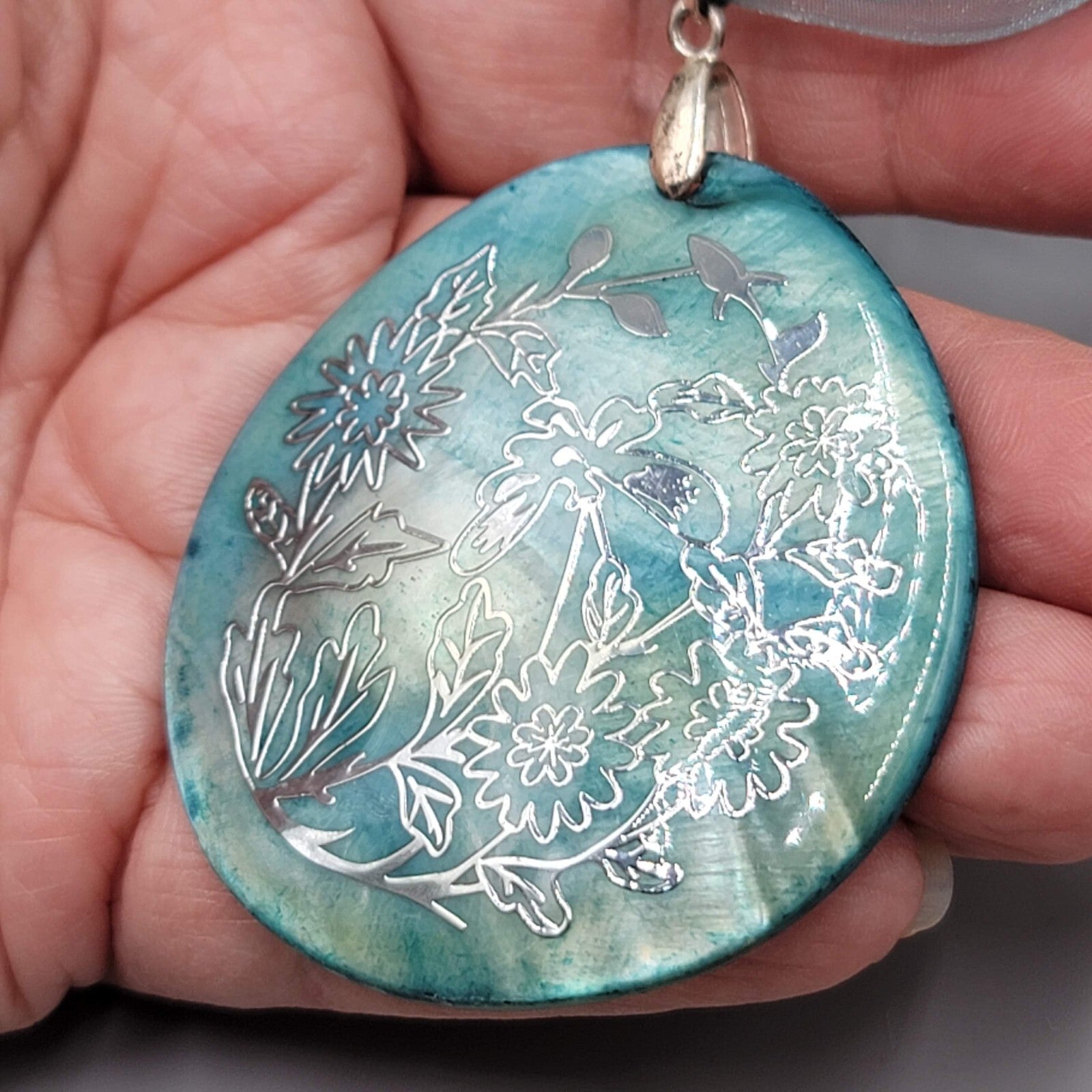 Blue Shell Pendant Necklace Ribbon Silver Embossed Butterfly Flowers 18"