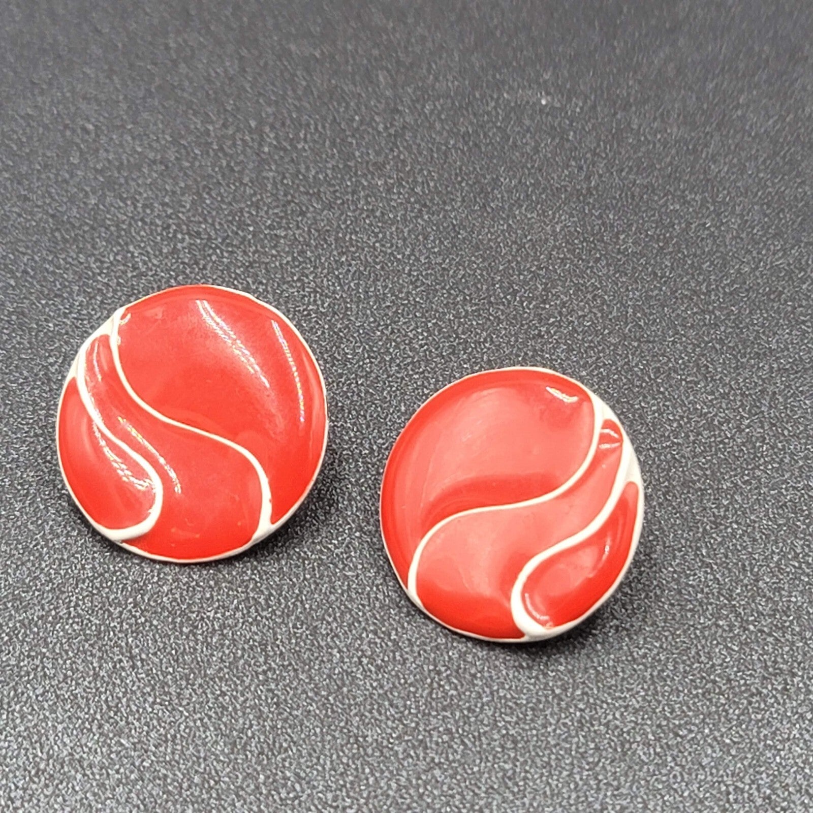 Vintage Pierced Earrings Heavy Enamel Red White Disc Studs 7/8"