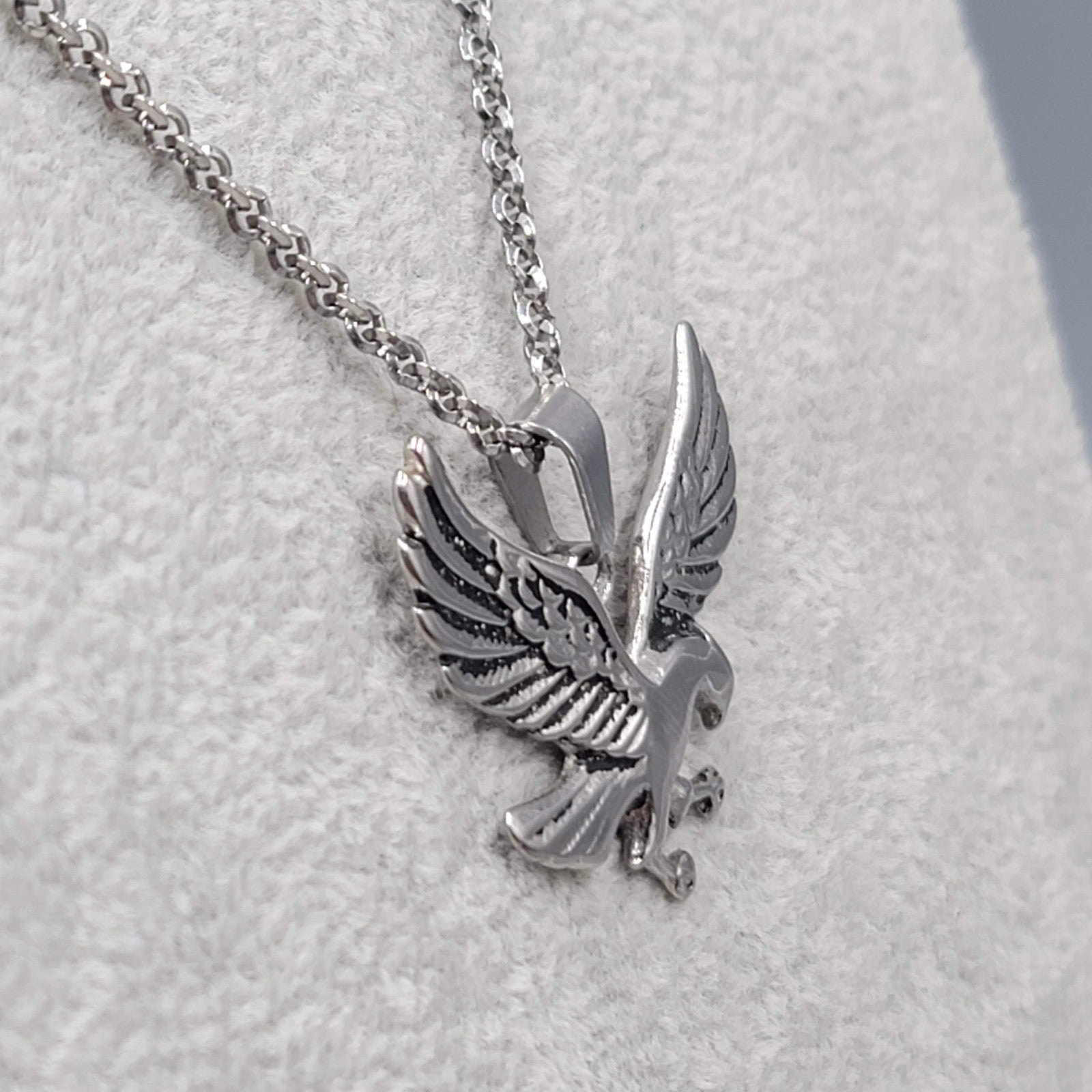 Mens Eagle Pendant Necklace Silver tone Rolo Chain 24 in