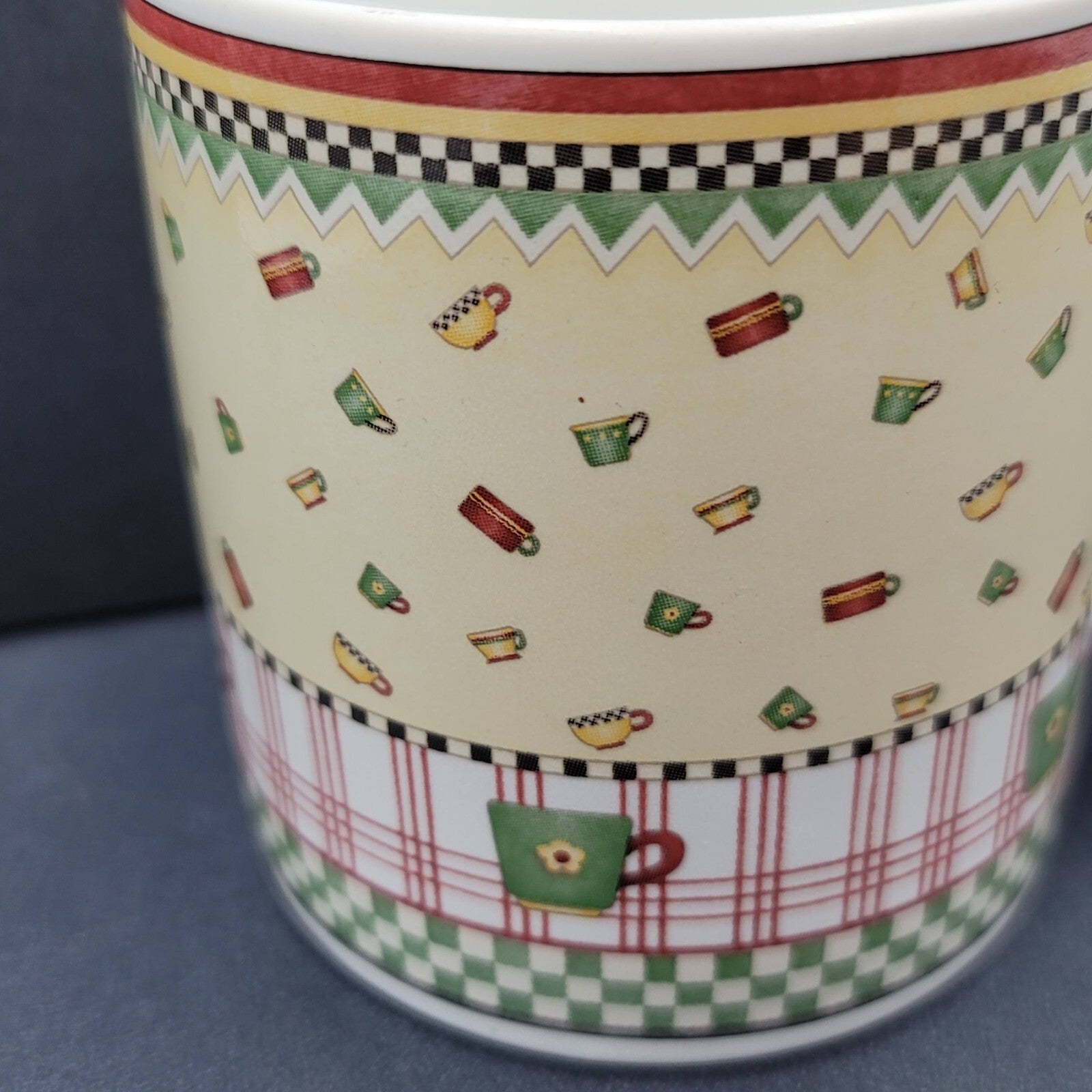 Vintage Sakura Debbie Mumm Coffee Mug 2001 Red Black White Green