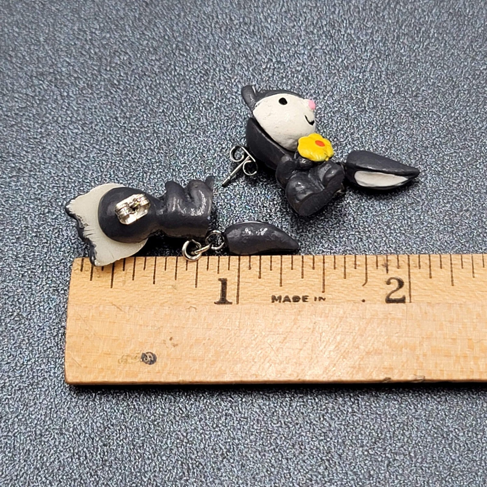 Vintage Pierced Earrings Gray Hand Painted 3D Skunk Dangle 1.25"
