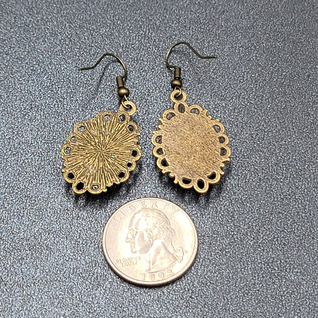 Pierced Earrings Bronze tone Glass Cabochon Vintage Quilt Patterns 1.25"
