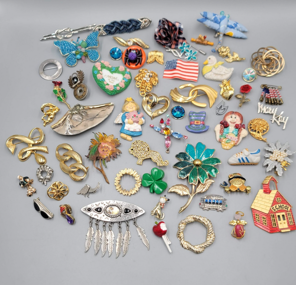 Vtg Brooch Pin Lot of 57 Mixed Types WITH ISSUES! BROKEN Missing stones Craft Lo