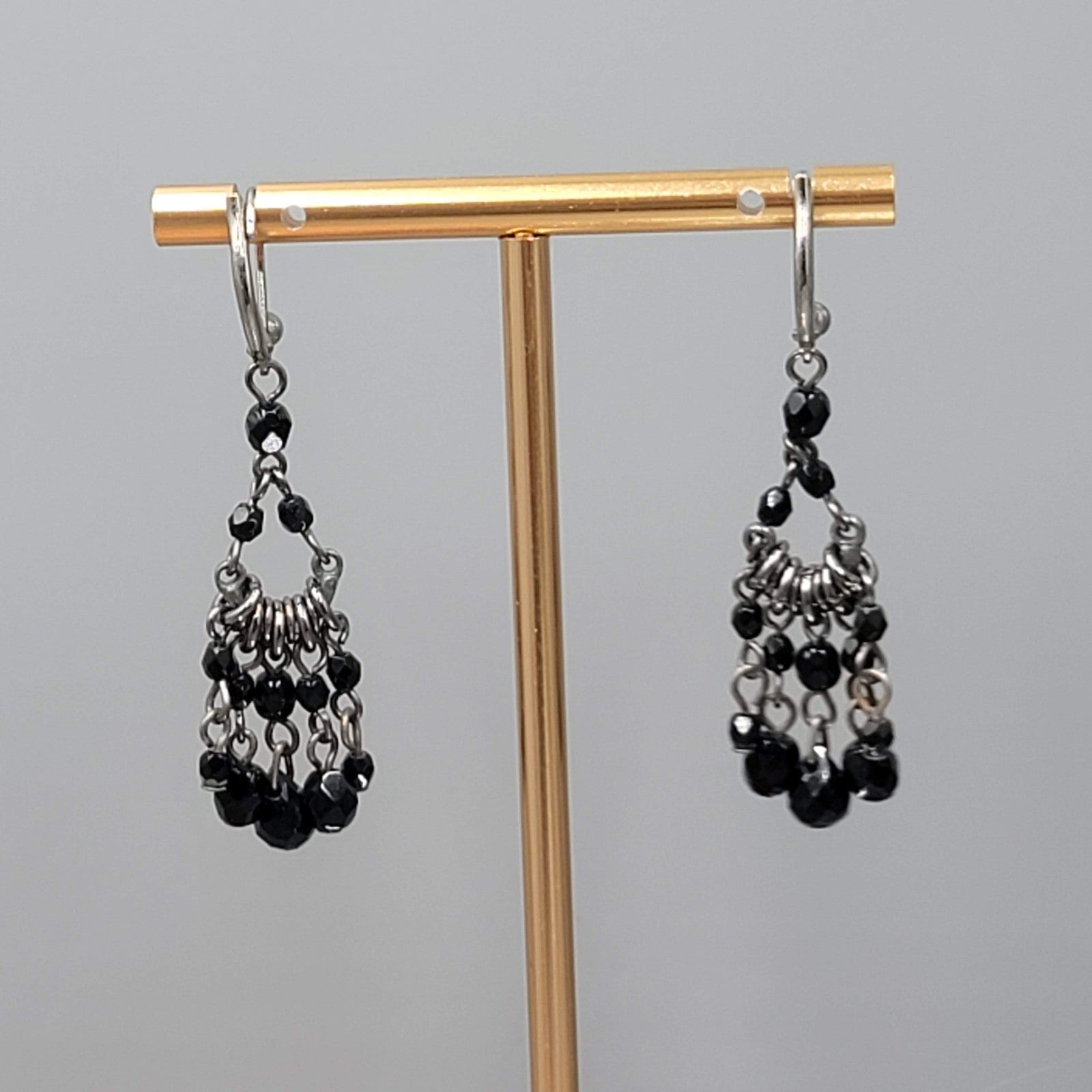 Chandelier Black Bead Pierced Earrings Silver tone Dangle 1.5"