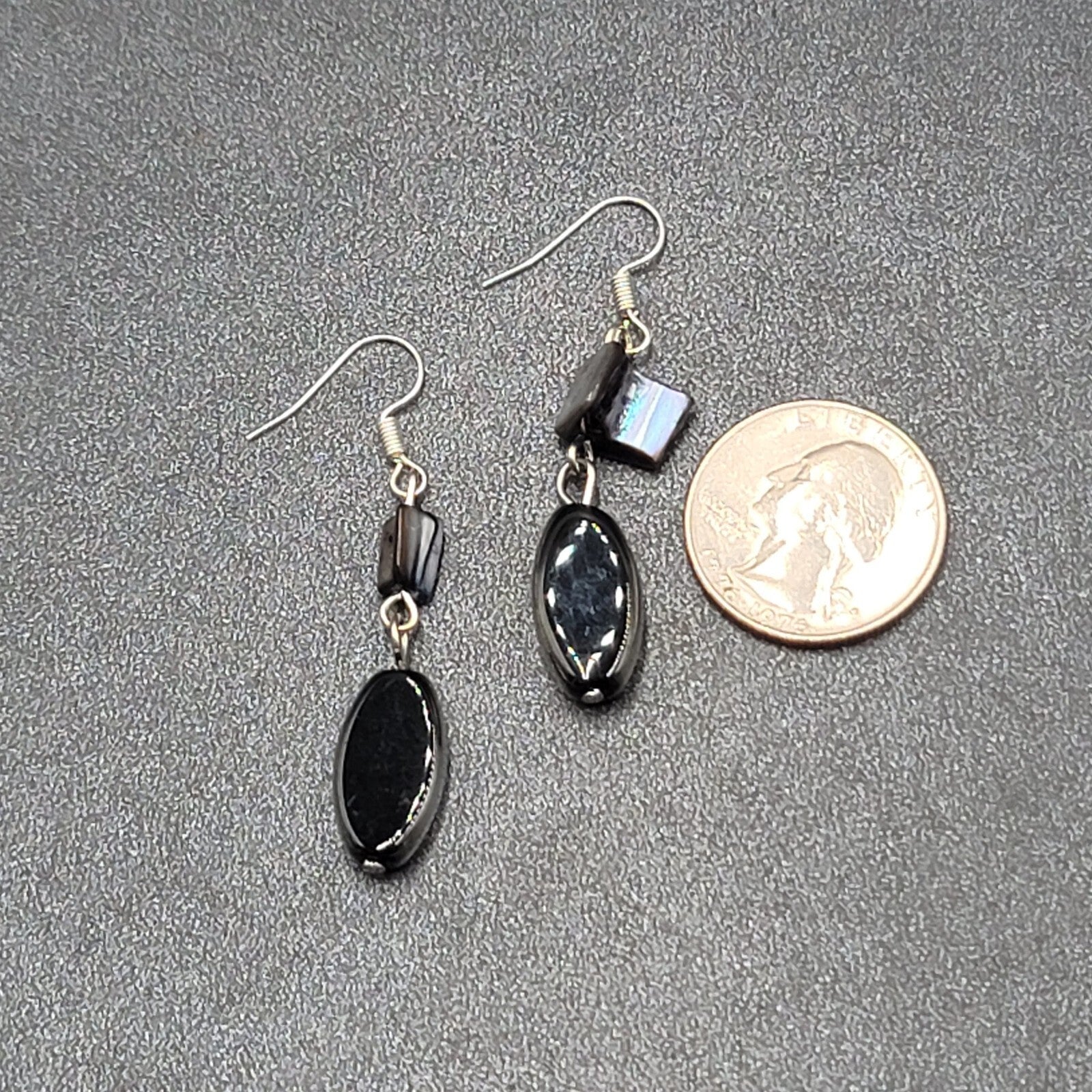 Pierced Earrings Silver tone Black Glass Bead Shell Beads Dangle 1.5"