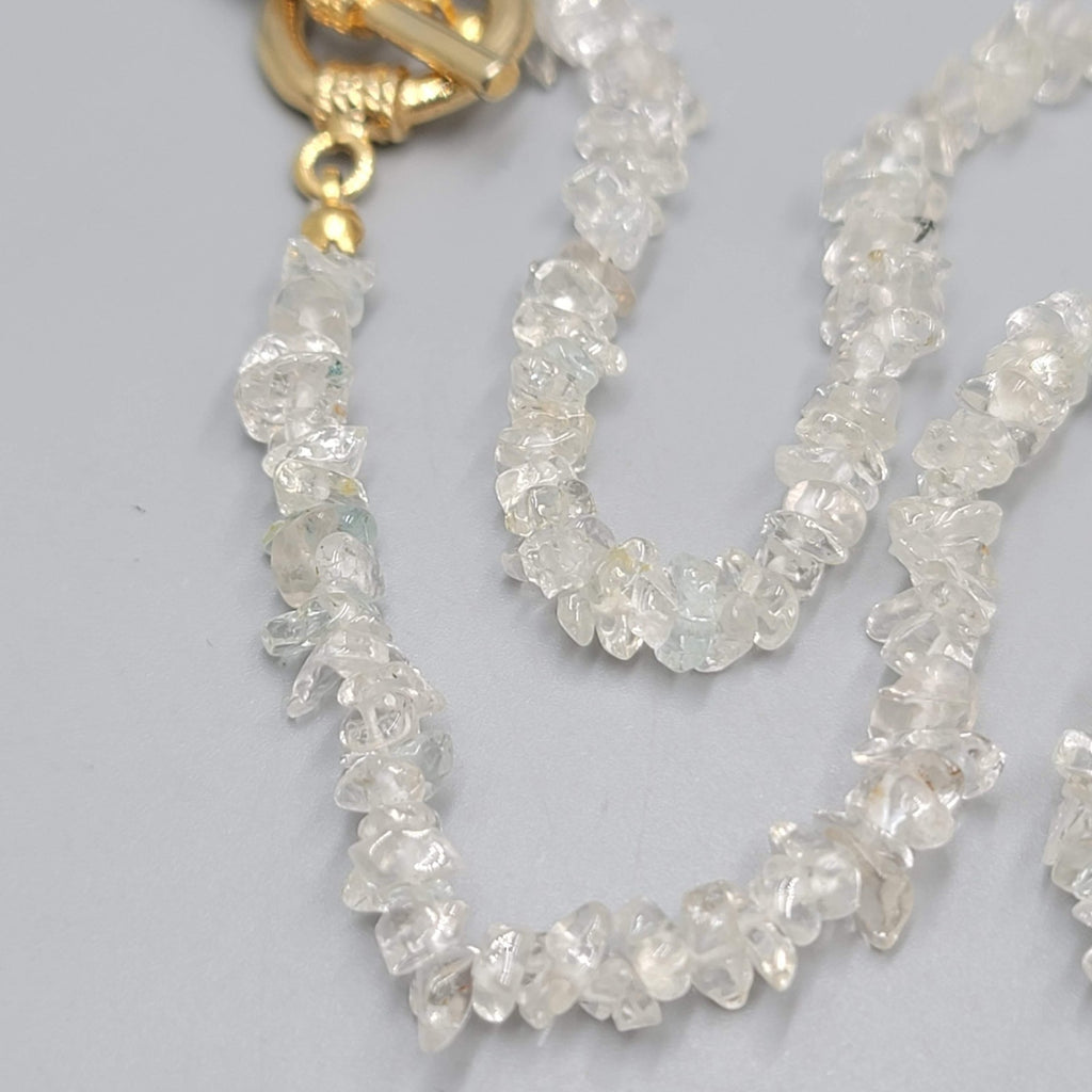 Quarts Bead Chips Necklace Gold tone Toggle Closure 16"
