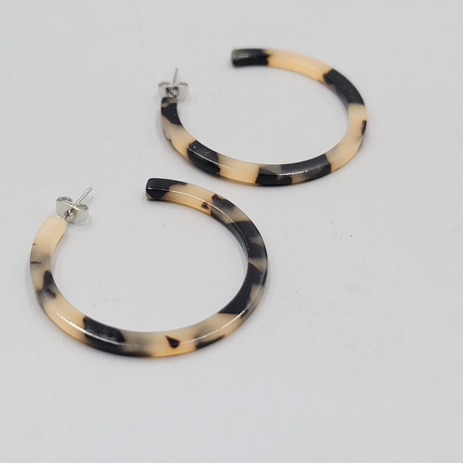 Tortoise Acrylic Hoop Pierced Earrings 1.5" Thin