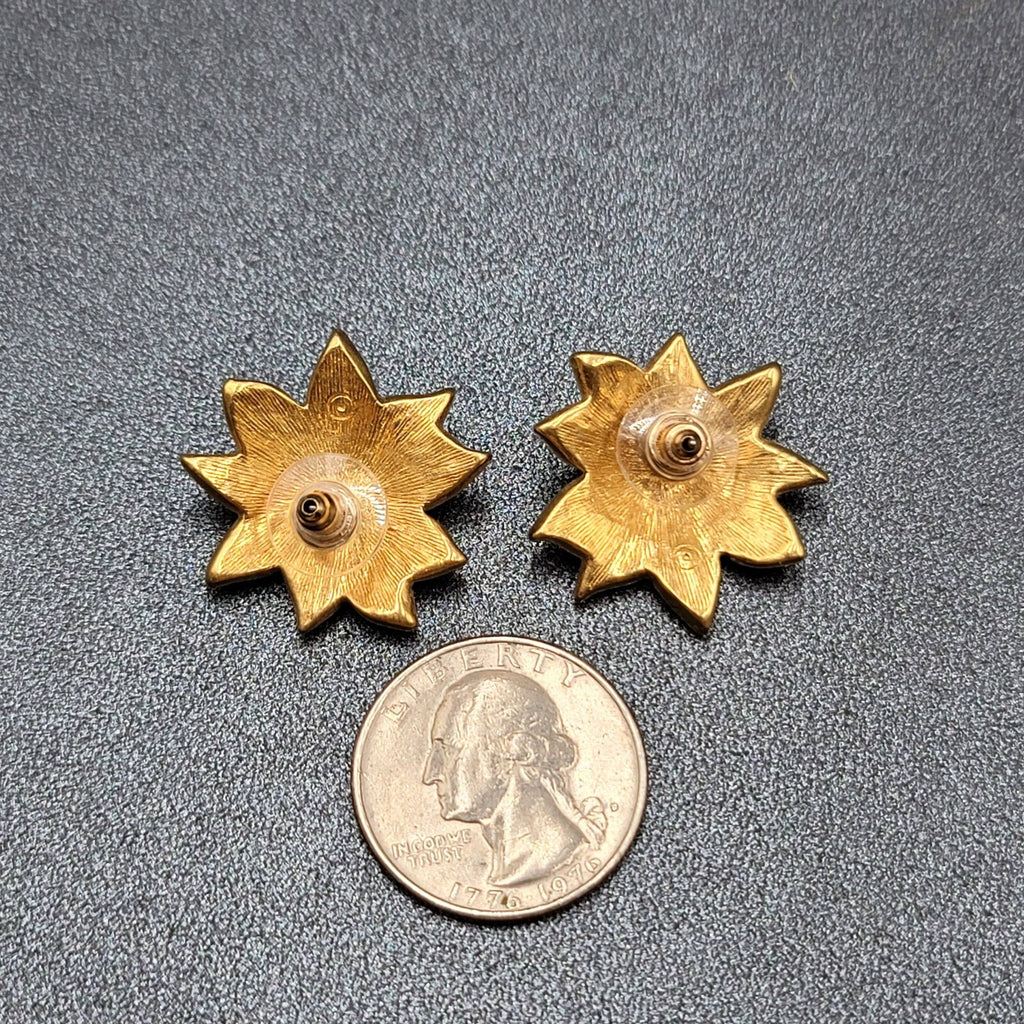 Vintage Pointsettia Pierced Earrings Yellow Goldtone Sparkle Enamel Christmas 1"