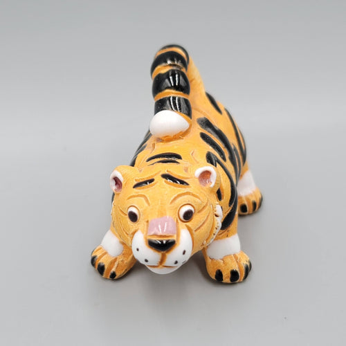 Coad Pottery Tiger Made in Peru Peruvian Pottery Figurine 2.25" x 1.75"