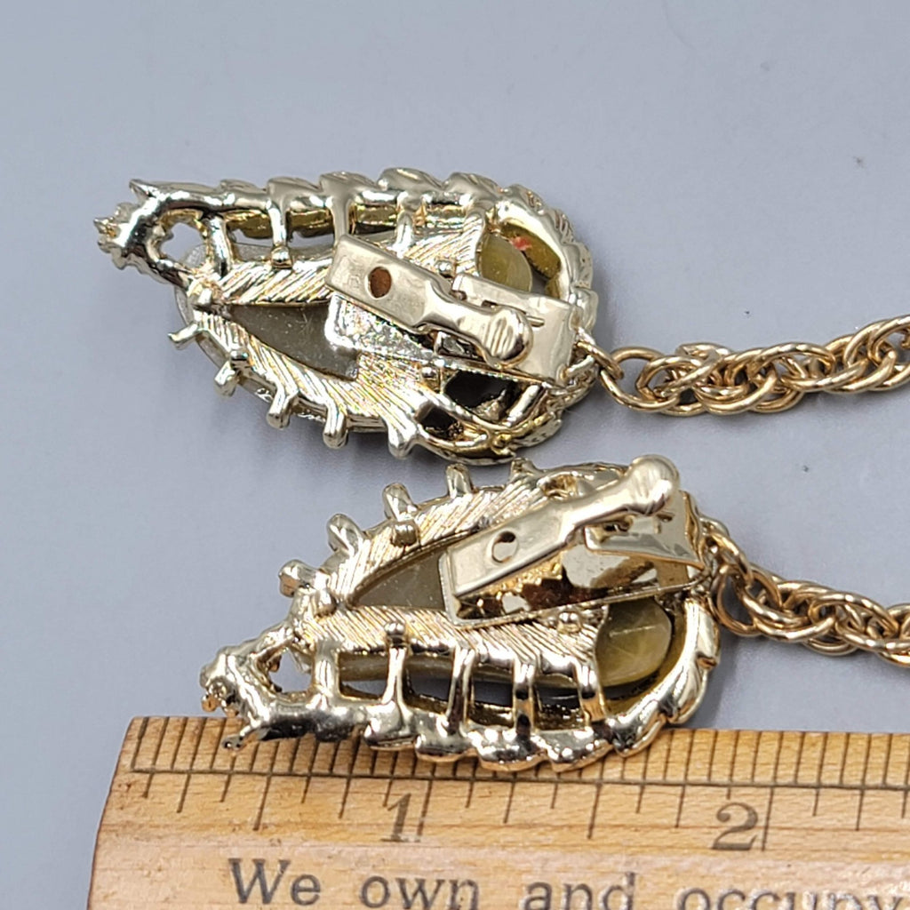 Vintage Gold Tone Sweater Clips Thermoset Ends Estate Jewery