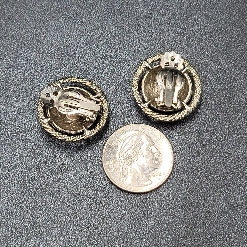 Vintage Clip on Earrings Textured Dome Silver tone 1"