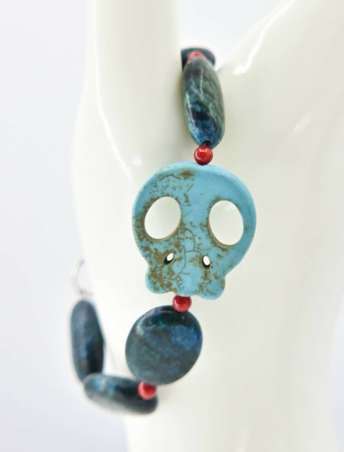 Chunky Blue Stone Bead Skull Bracelet Estate Jewelry 7 3/4"