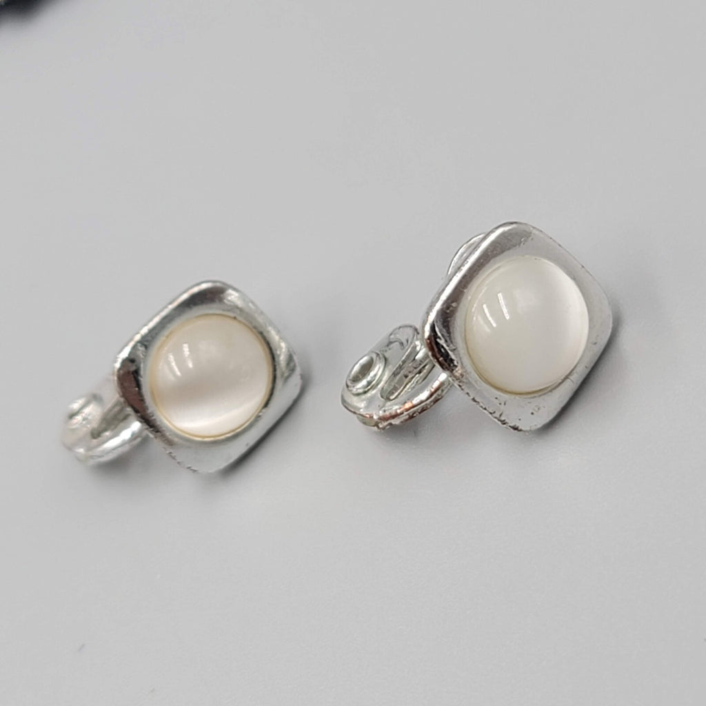 Vintage Monet Stud Clip on Earrings White Cats Eye Silver tone 3/8"