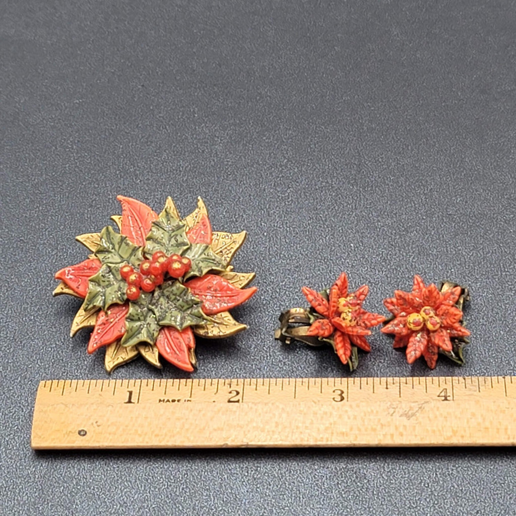 Vintage Clip on Earrings Brooch Set Christmas Poinsettia Plastic Costume Jewelry