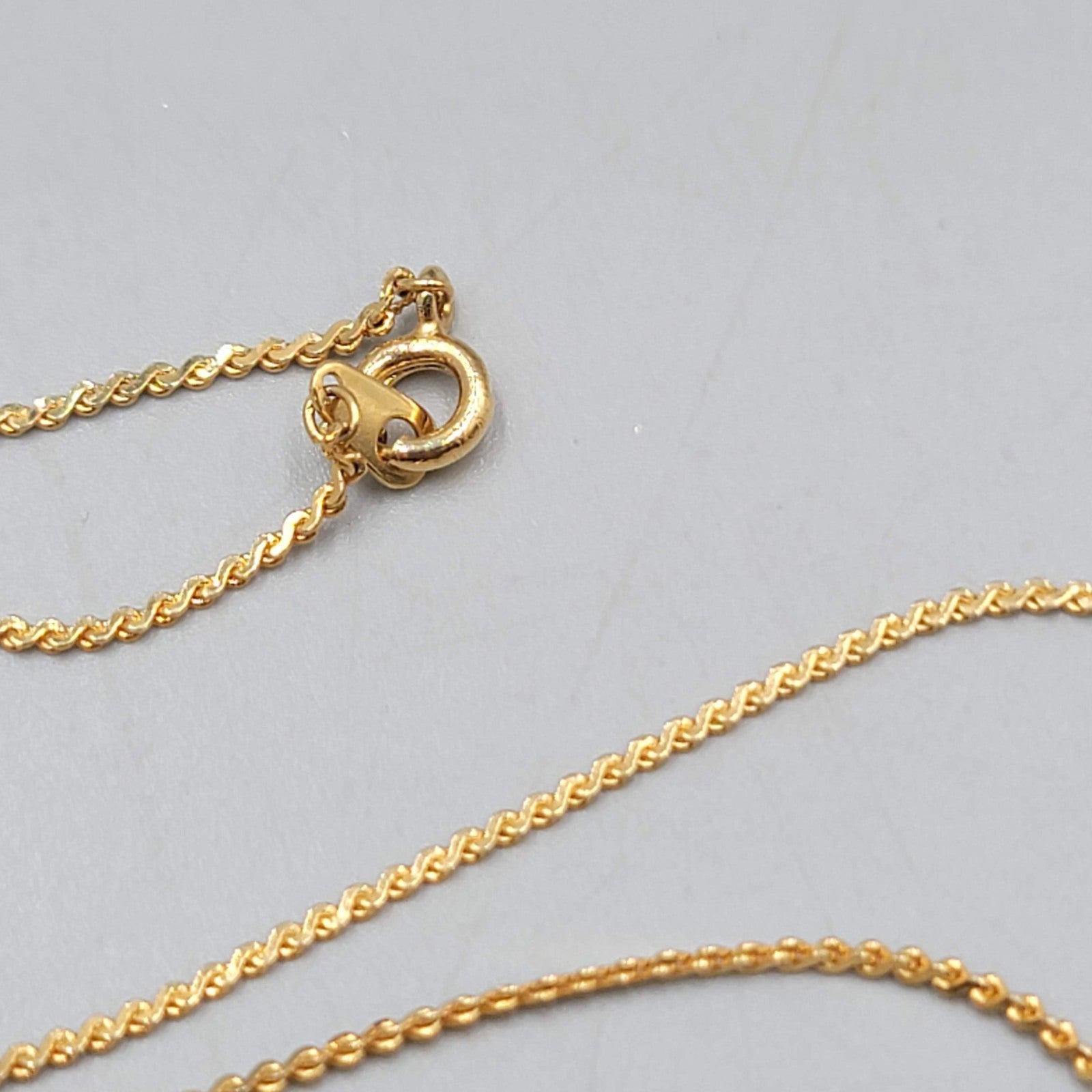 Vintage Pendant Necklace Gold tone Long Gold tone Chain 24"