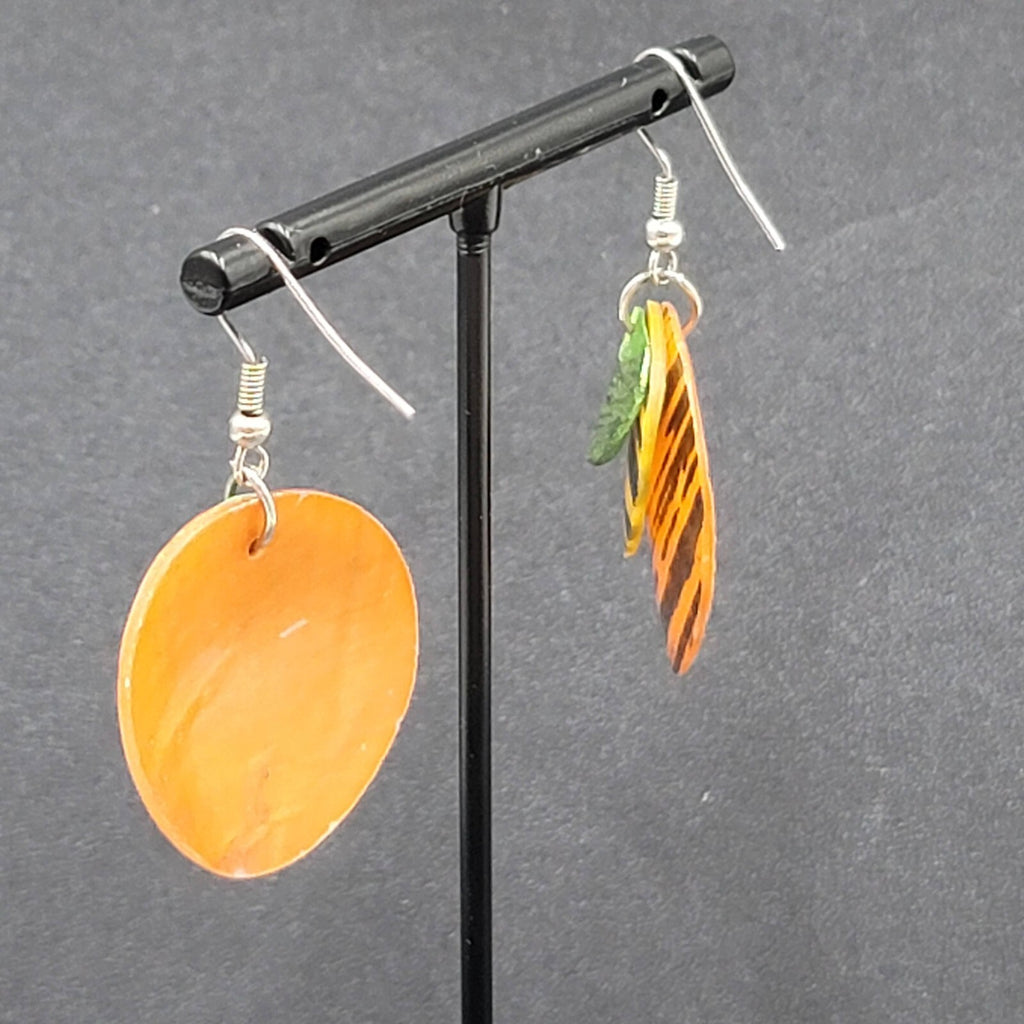 Pierced Earrings Silver tone Black Striped Shell Dangle 1.25"