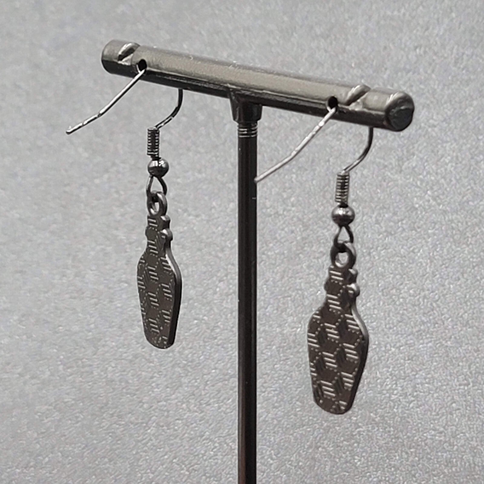Poison Pierced Earrings Purple Black White Enamel Dangle 7/8" 