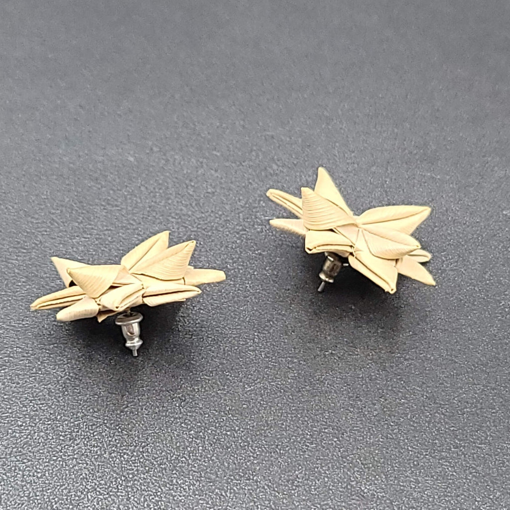 Pierced Earrings Origami Reed Flower Star 3D Drop Studs 1.25"