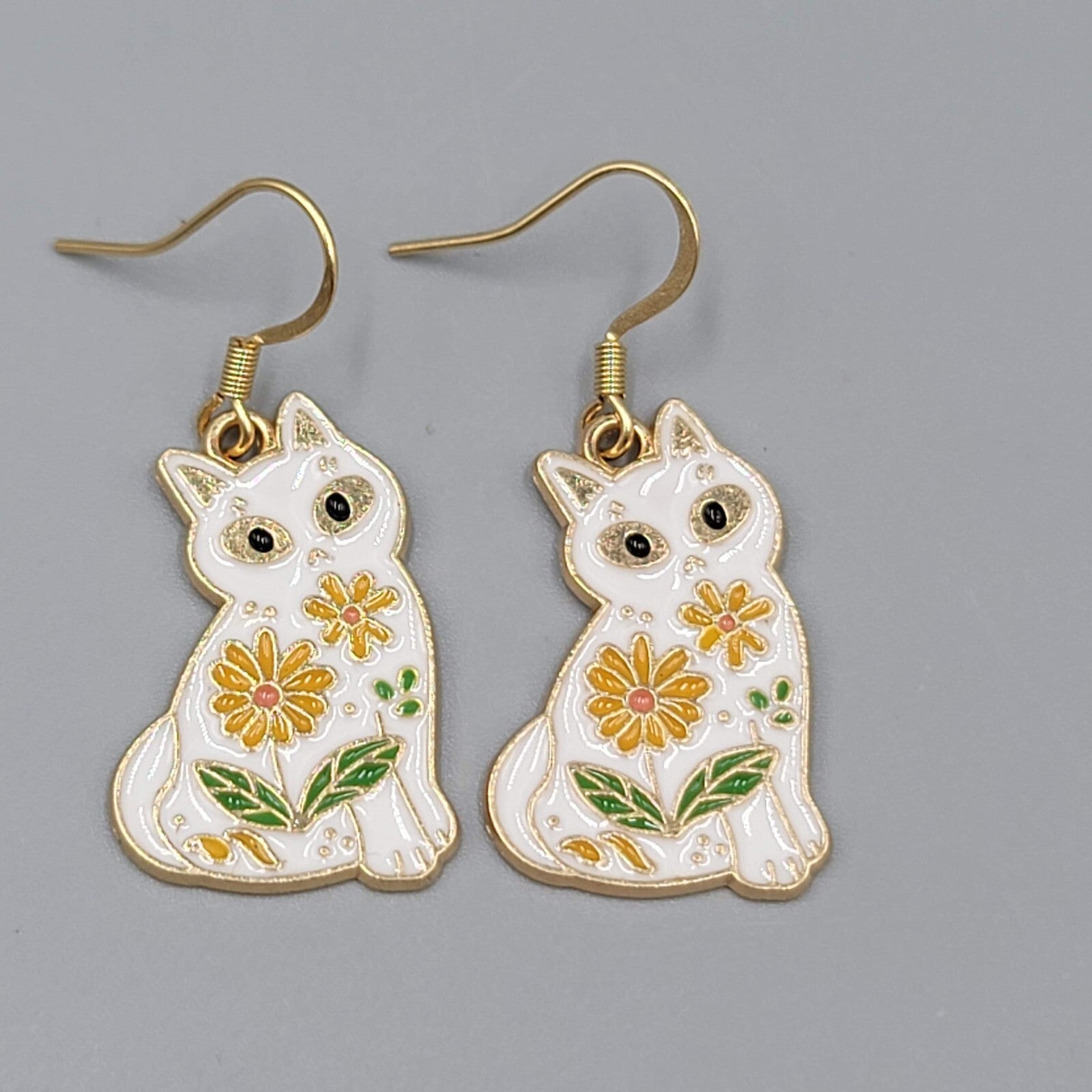 White Kitty Cat Yellow Flowers Pierced Earrings Enamel Gold tone Dangle 1"
