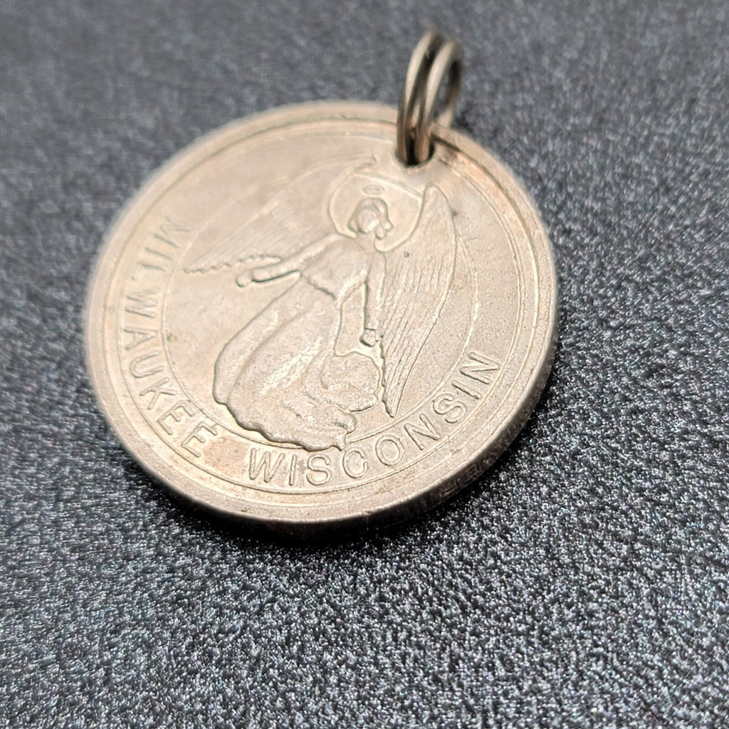 Vtg Guiding Angel Session May 1978 Milwaukee Wisconsin Silver tone Medal Pendant
