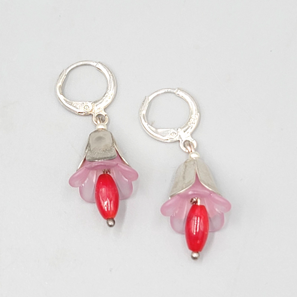 Red Pink Drop Flower Pierced Earrings Silver tone Dangle 7/8"