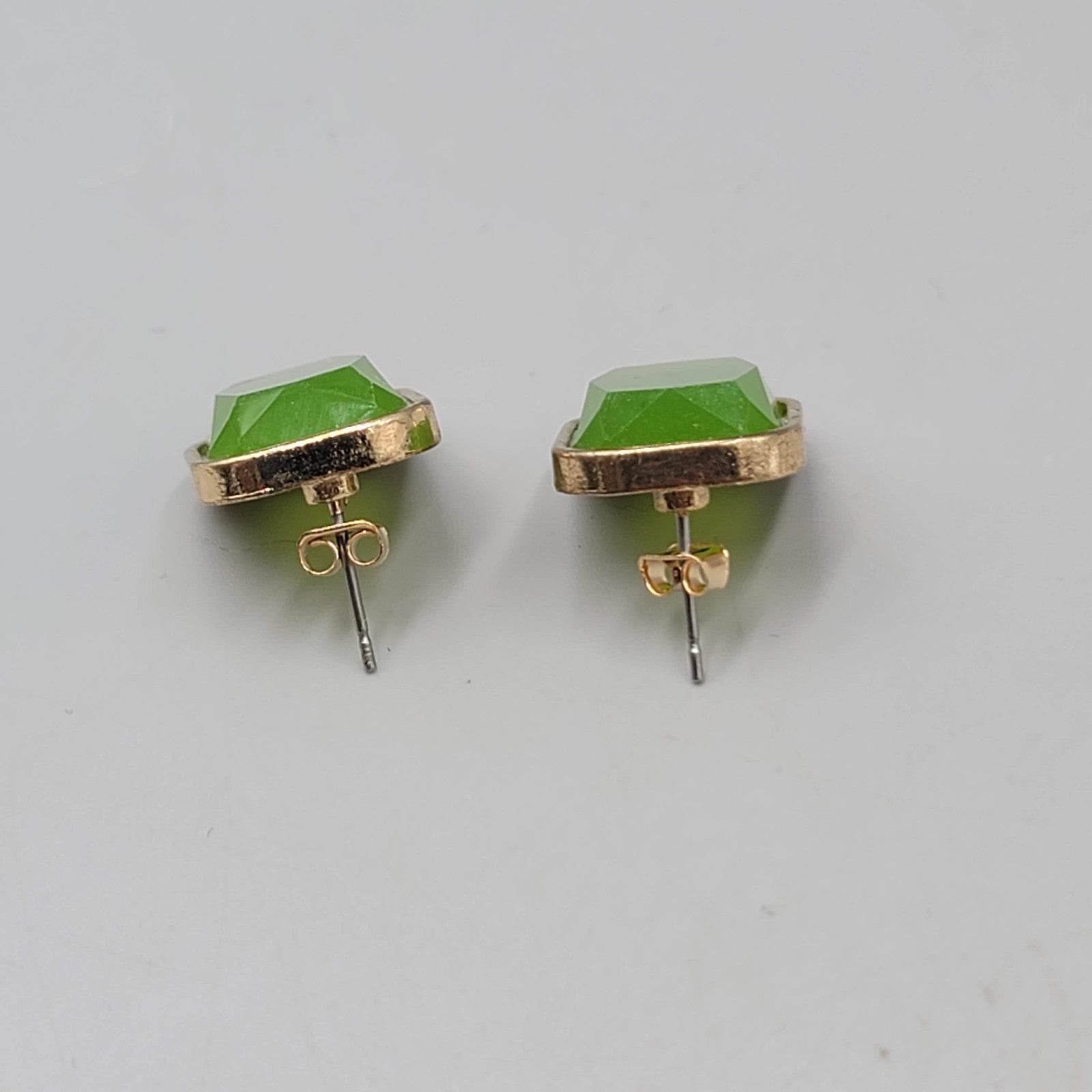 Green Rectangle Faceted Pierced Earrings Gold tone Drop 3/4"