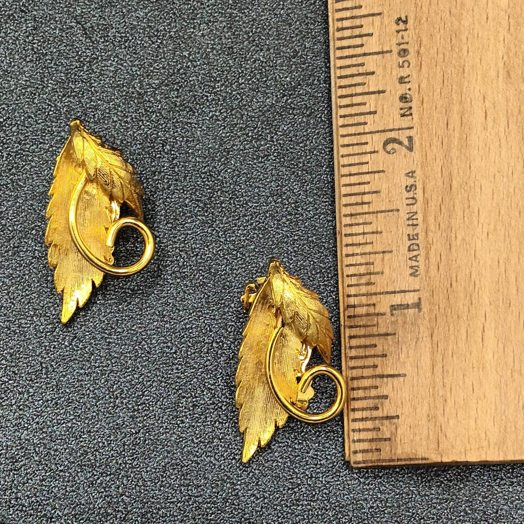 Vintage ROMA Clip on Earrings Gold Plated Leaf Climber Drop 1.25"