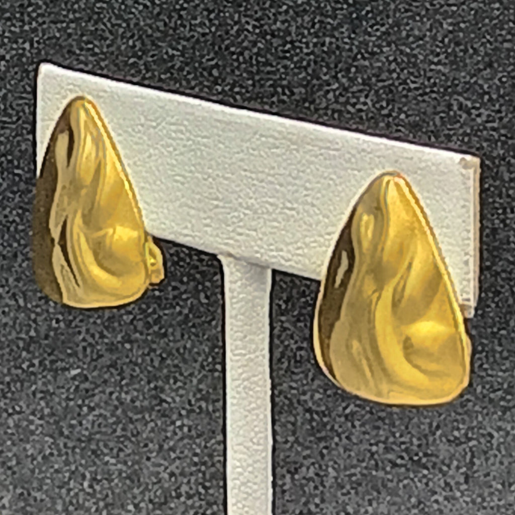 Vintage ROMA Clip on Earrings Hammered Gold Plated High Polish Drop 3/4"
