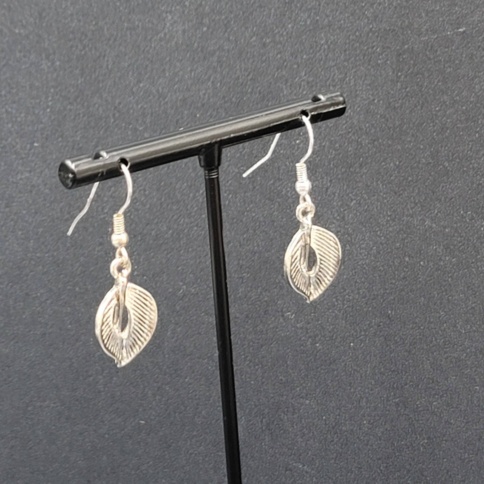 Pierced Earrings Silver tone Dangle Leaf Leaves 3/4"