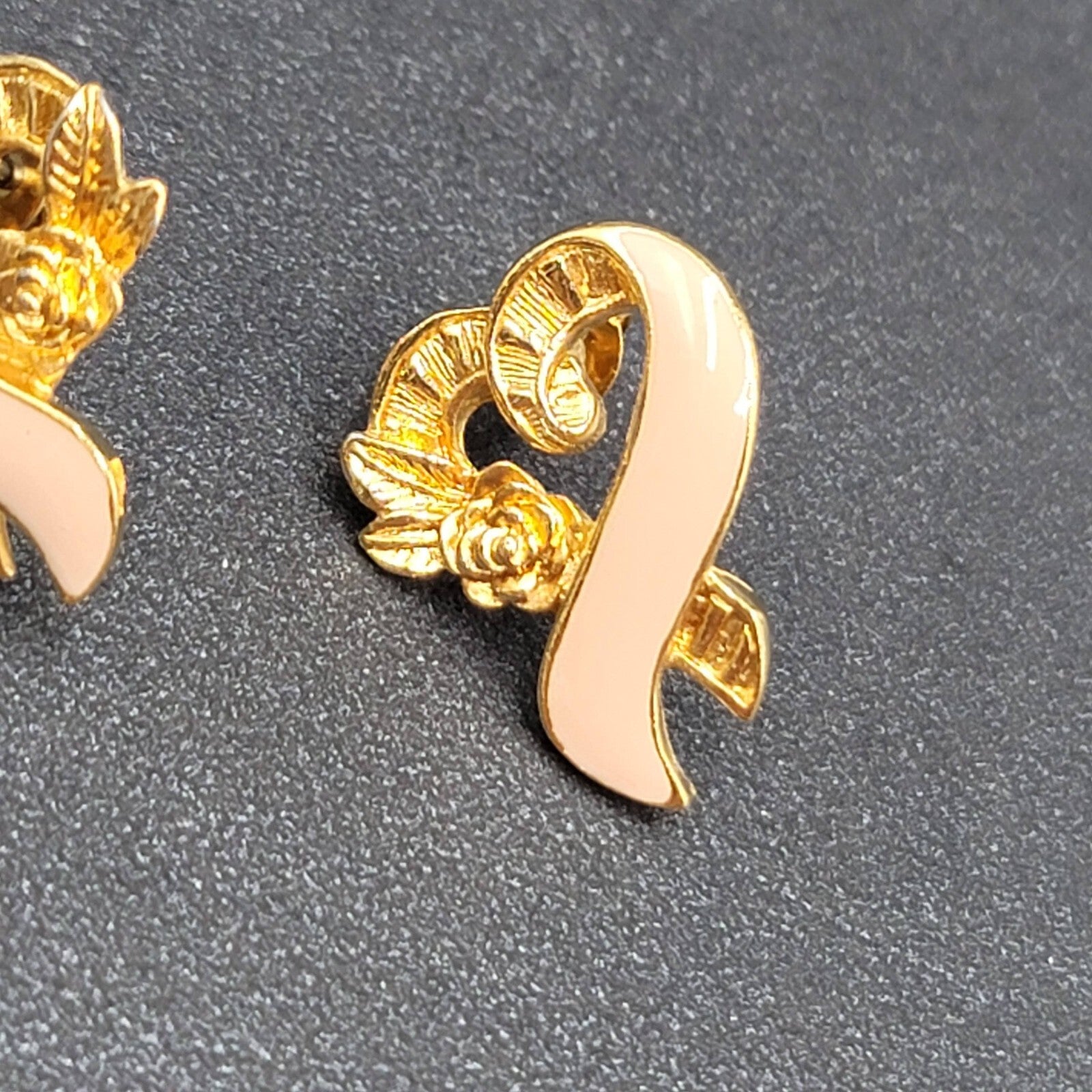 Vintage Avon Pierced Earrings Breast Cancer Awareness Ribbon Heart Pink Enamel