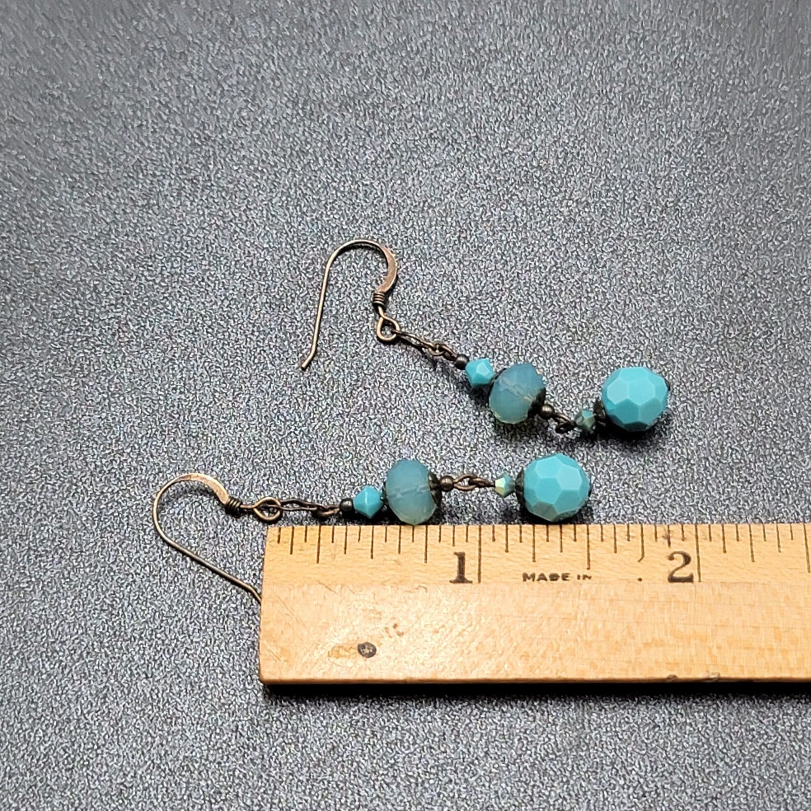 Pierced Earrings Silver tone Blue Faceted Acrylic Beads Dangle 1 5/8"