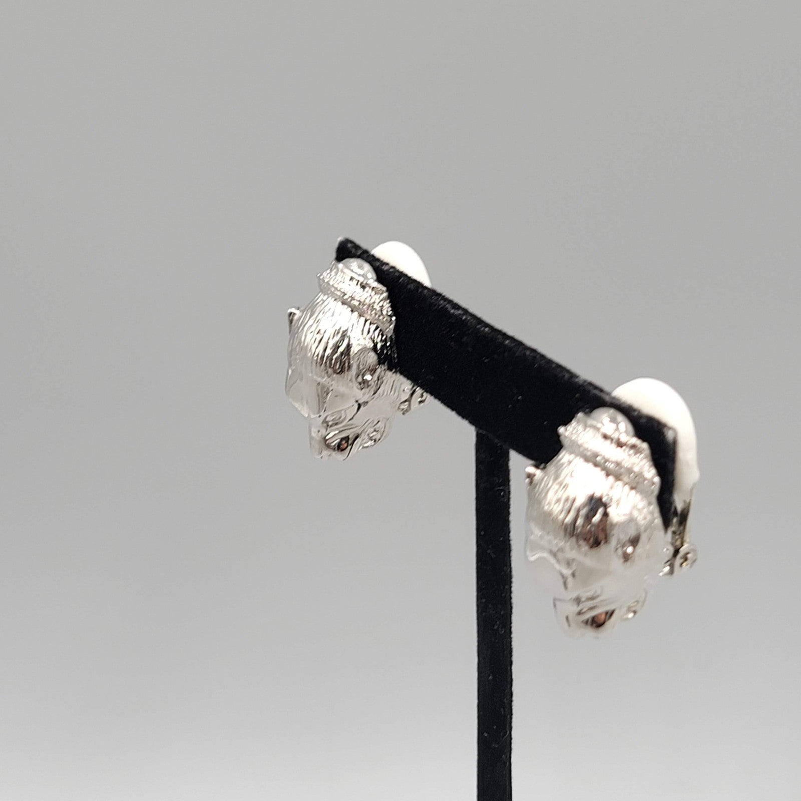 Vintage Cougar Big Cat Statement Clip on Earrings Silver Plated 7/8 in