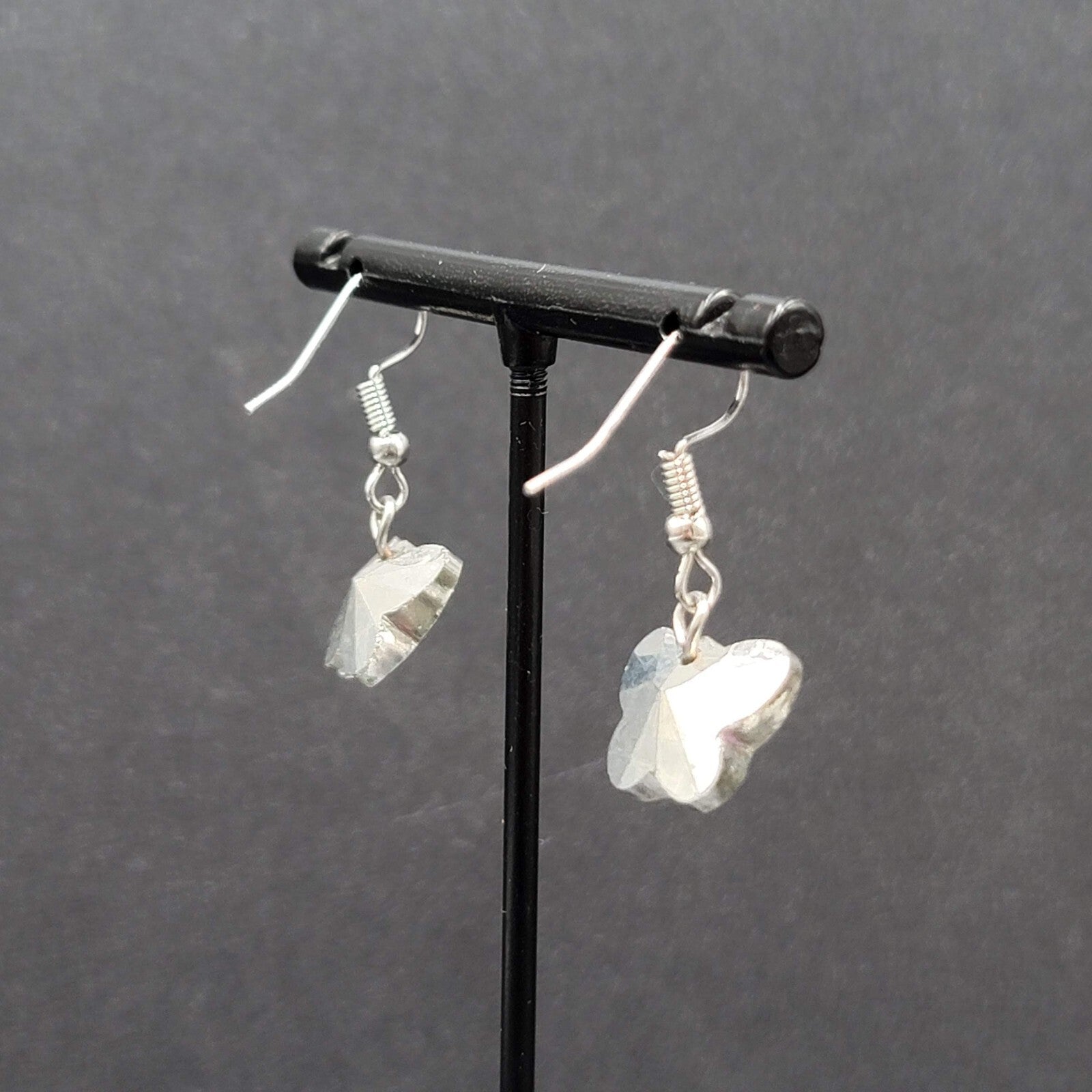 Pierced Earrings Silver tone Rainbow Heliotrope Butterfly Dangle Bead 1/2"