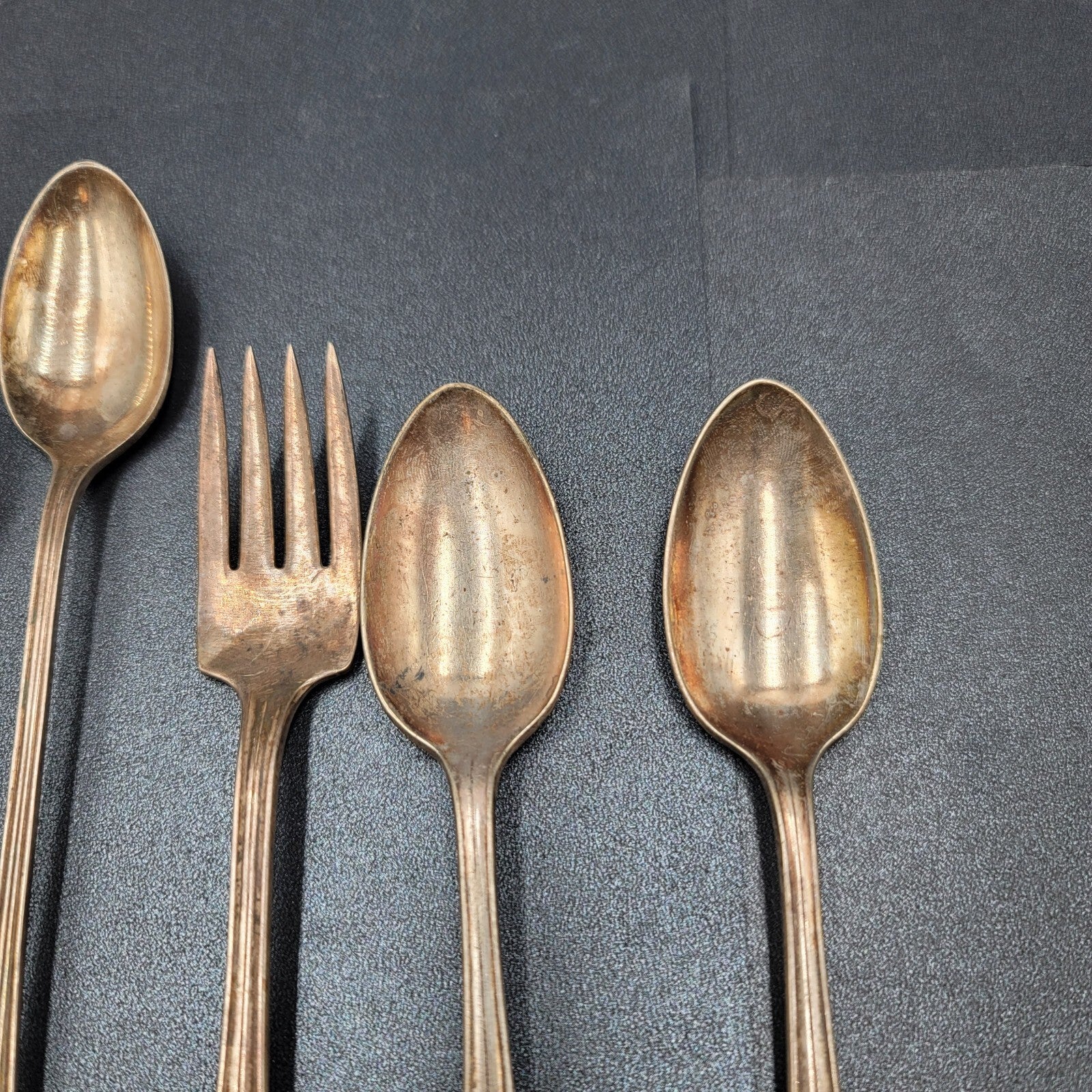 Vintage Wm Rogers Silver plate Flatware Mixed Lot Matching Pattern Spoon Fork