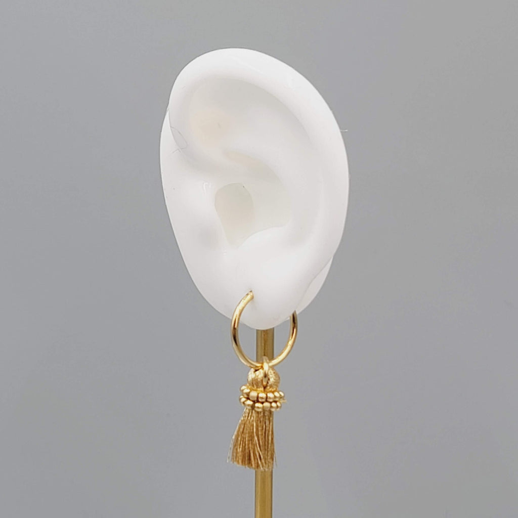 Pierced Earrings Gold tone Hoops Metallic Tassel Dangle 1.5"