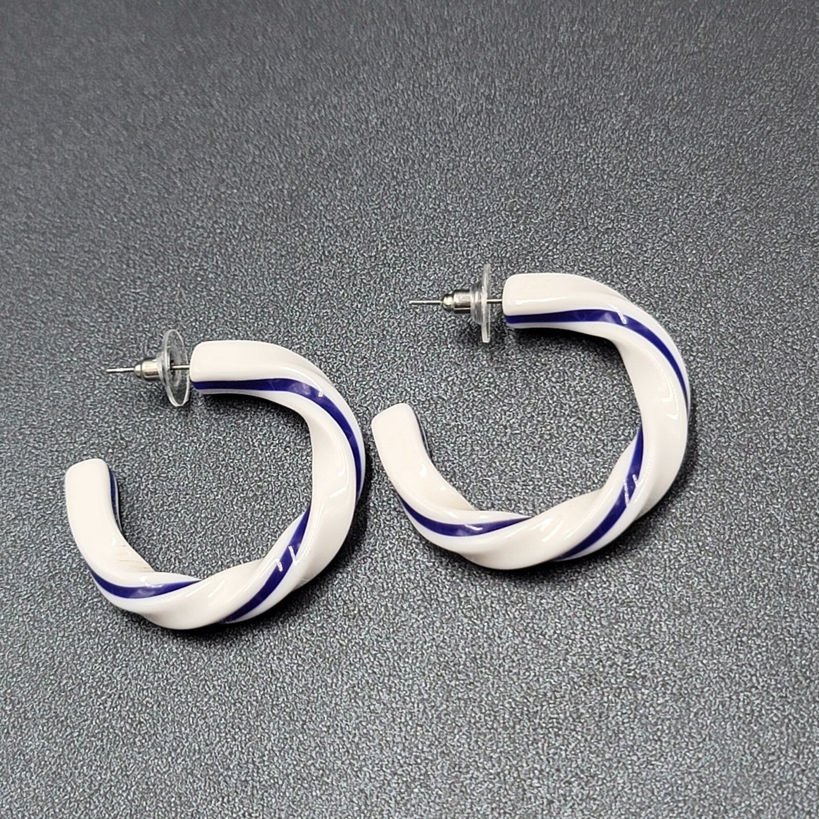 Pierced Earrings White Blue Acrylic Twist Hoops  1.5"