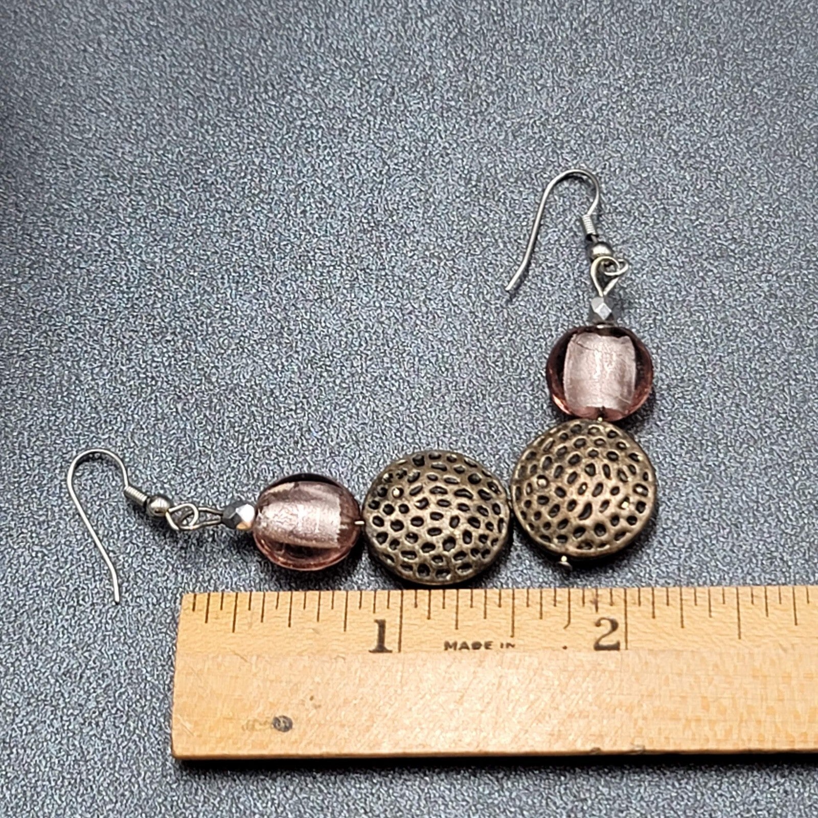 Pierced Earrings Silver tone Pink Glass Beaded Dangle 1.5"