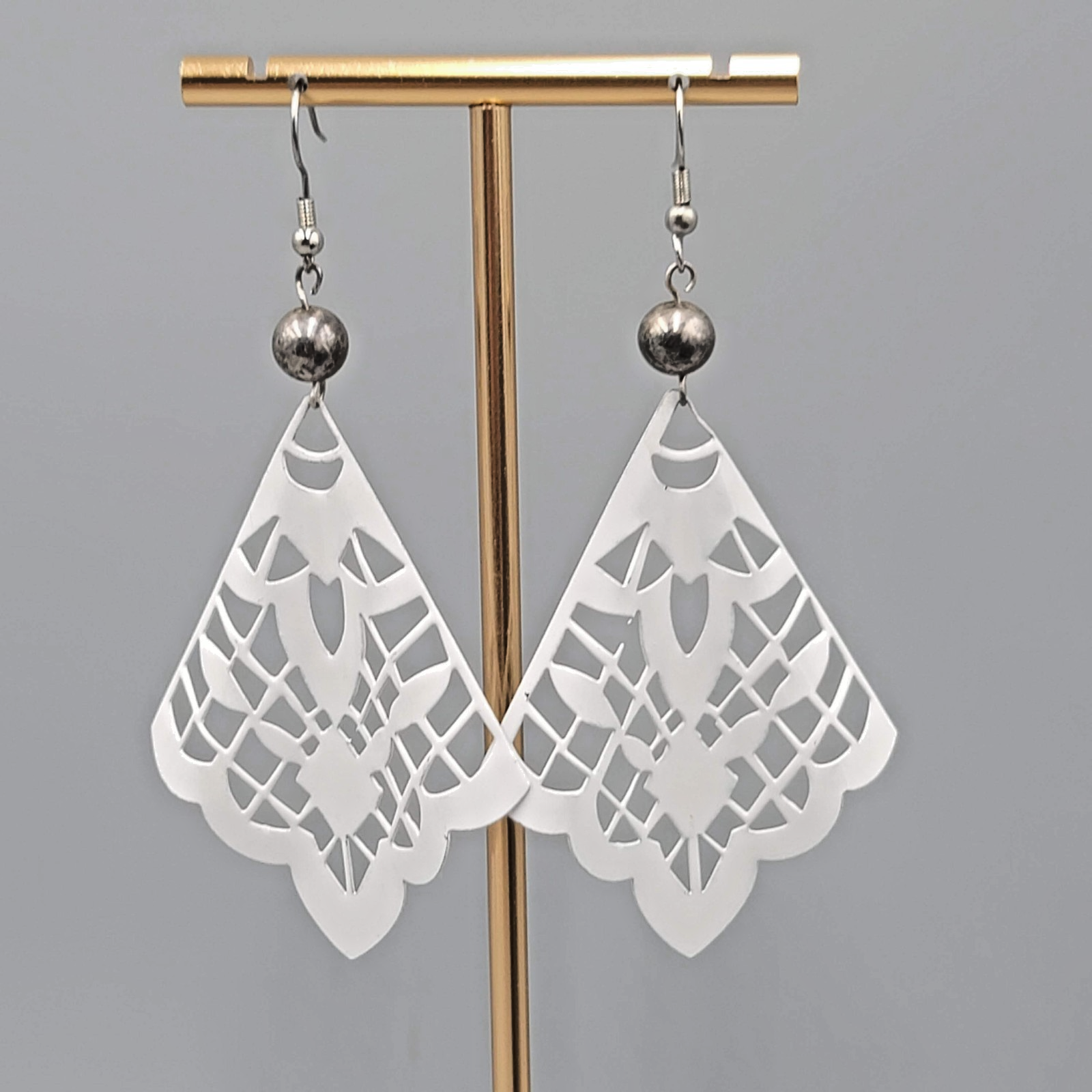 Large White Enamel Pierced Earrings Silver tone Dangle  2.75"