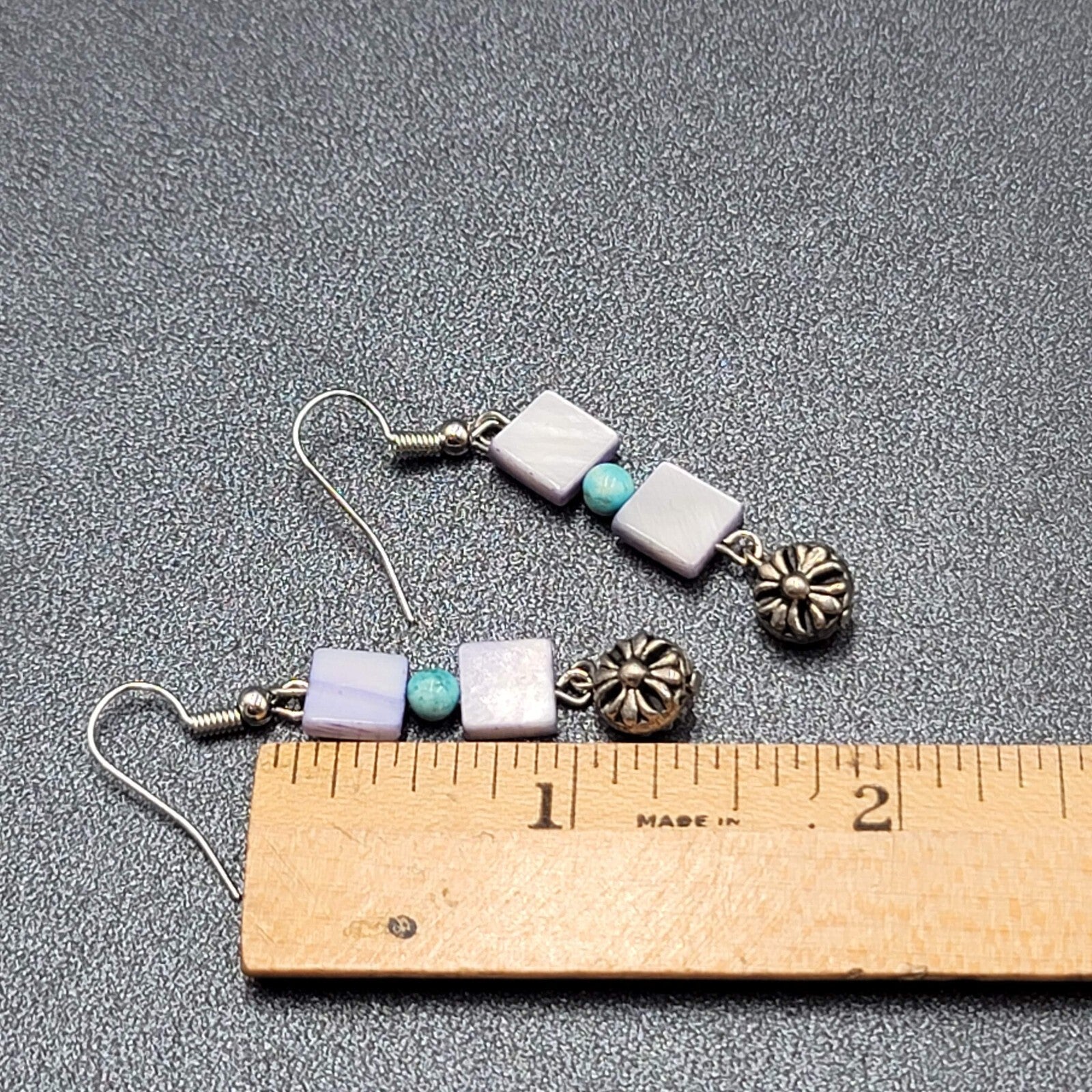 Pierced Earrings Silver tone Purple Shell Square Bead Dangle 1.25"